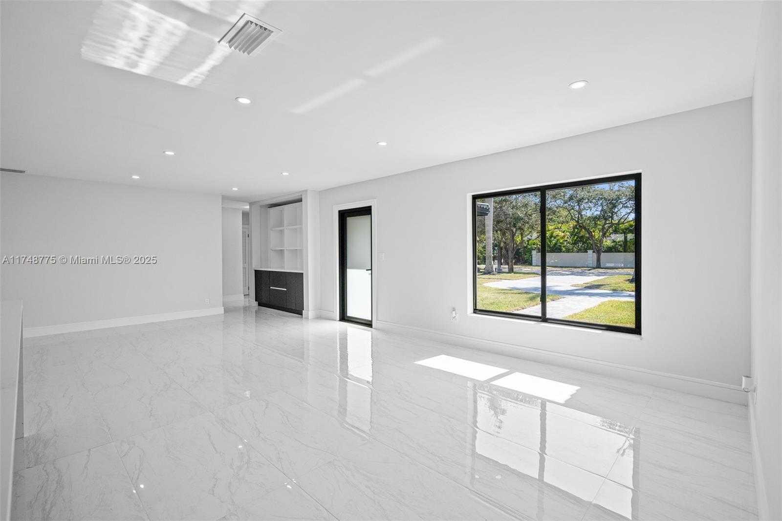 PINE SHORE SEC 1 - Residential