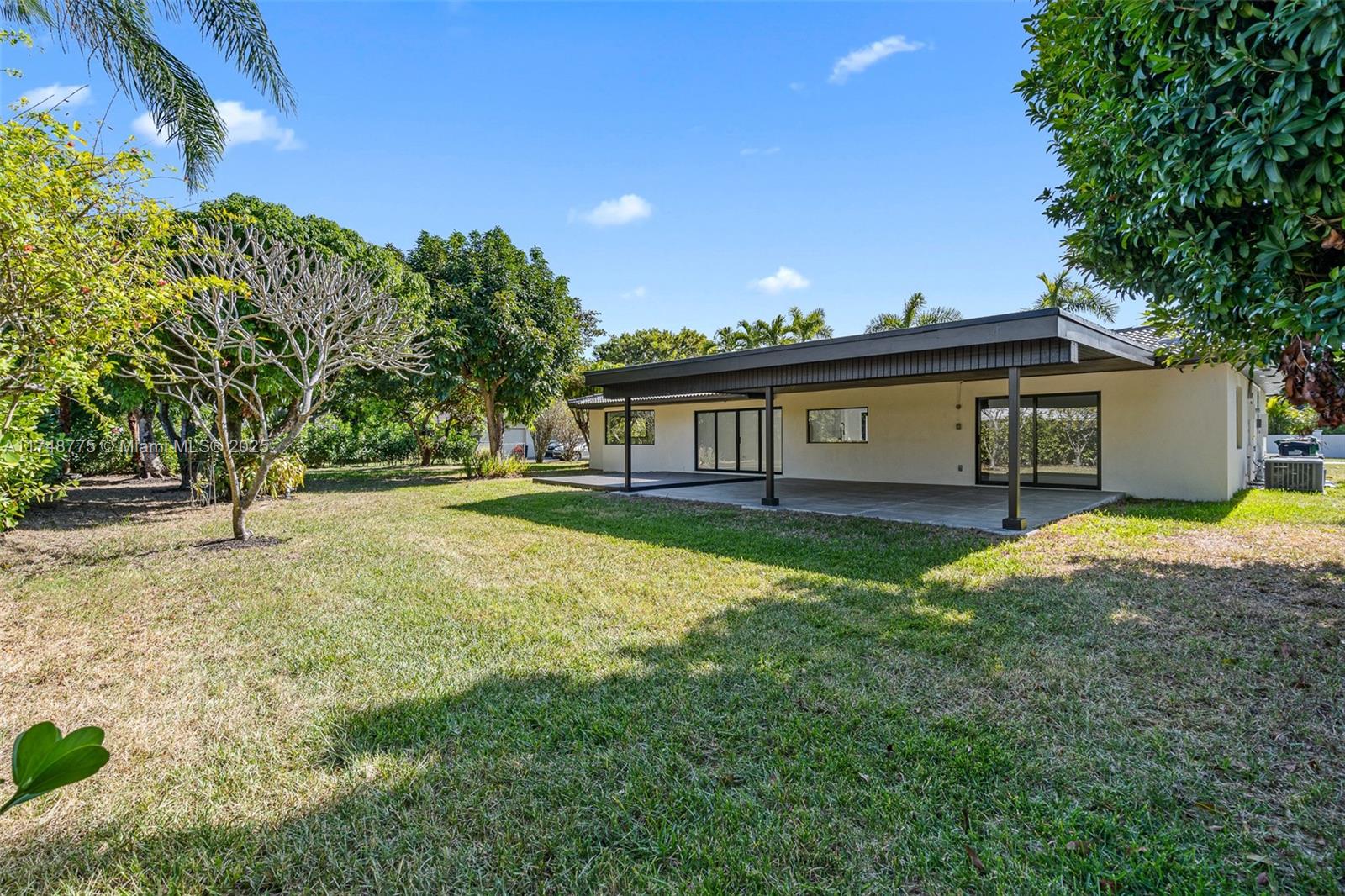 PINE SHORE SEC 1 - Residential