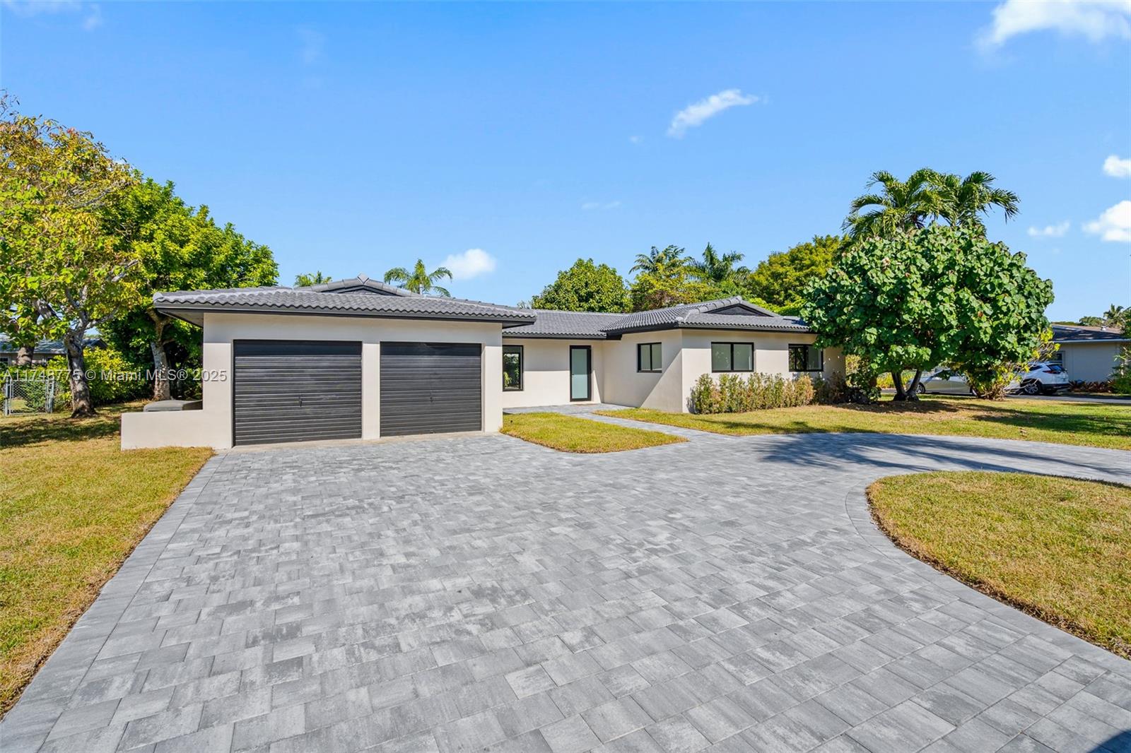 PINE SHORE SEC 1 - Residential