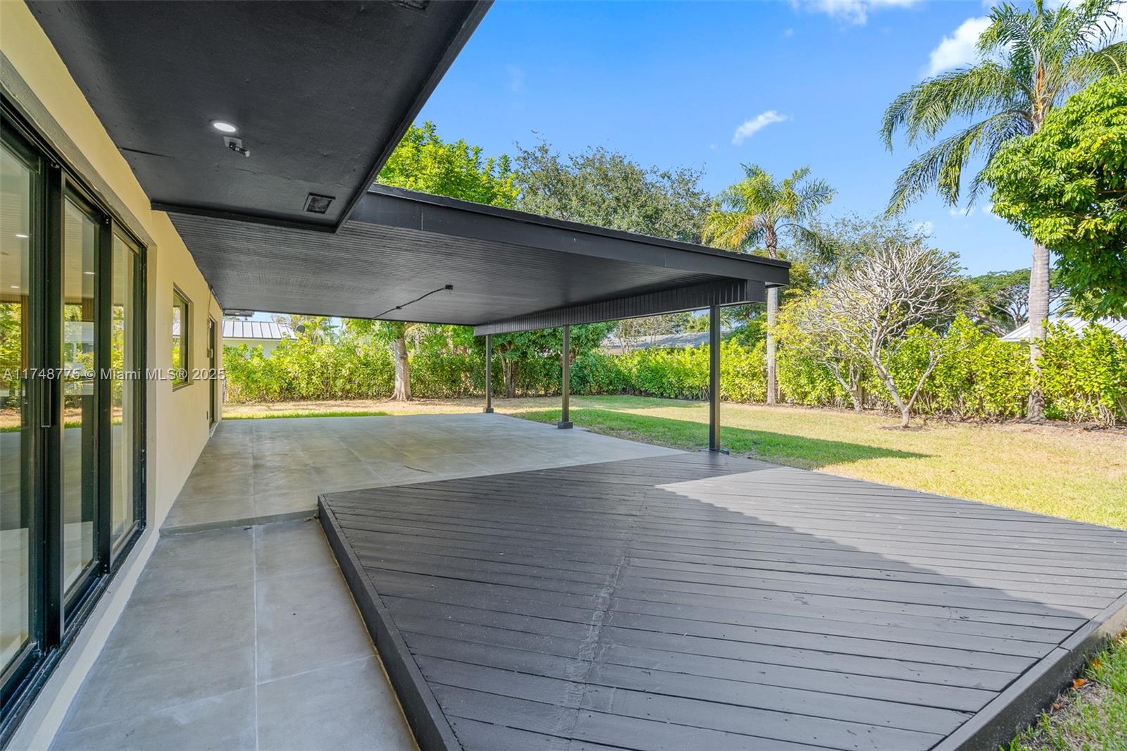 PINE SHORE SEC 1 - Residential