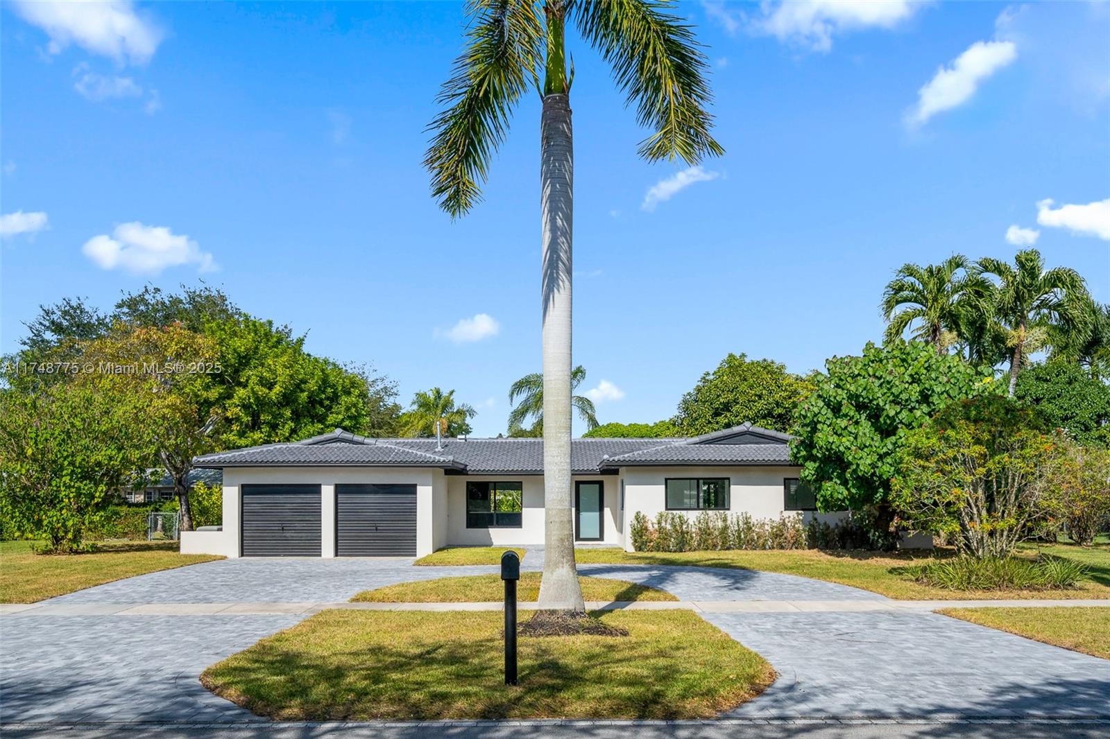 PINE SHORE SEC 1 - Residential