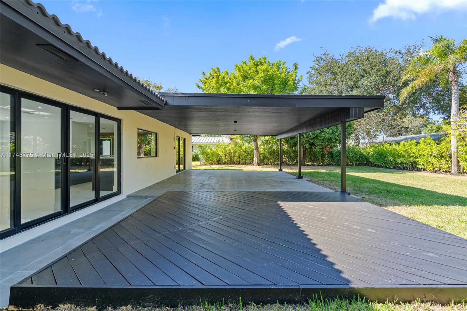 PINE SHORE SEC 1 - Residential