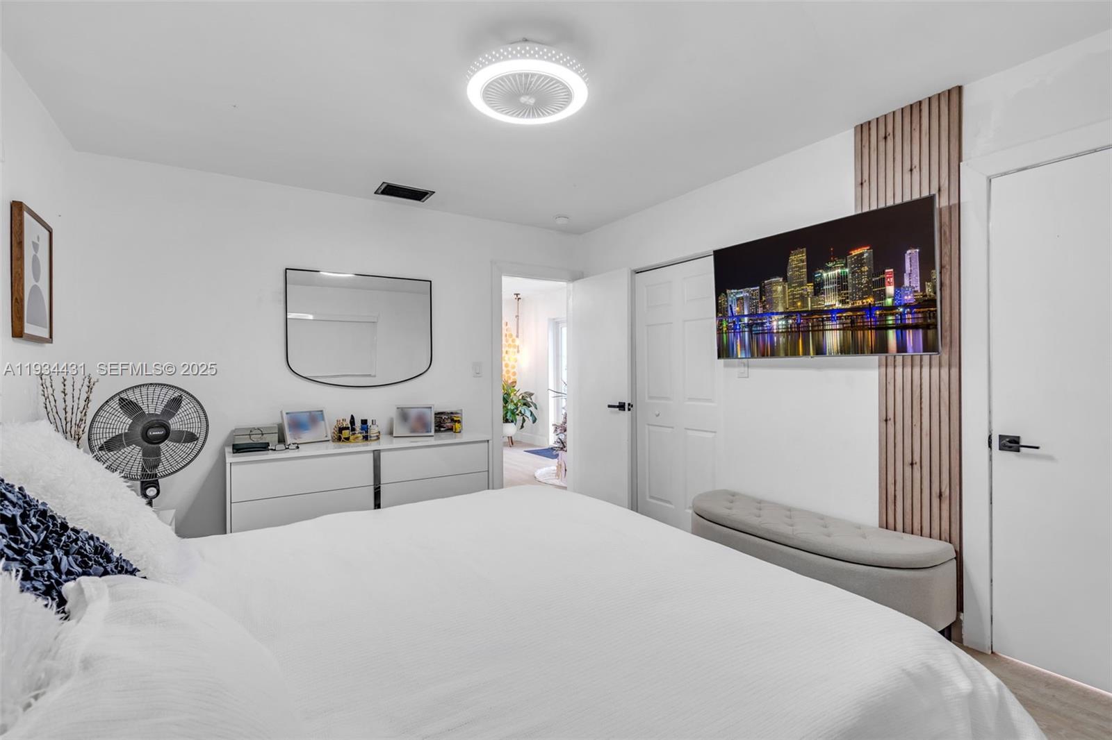 LAUDERDALE GOLF ESTATES - Residential