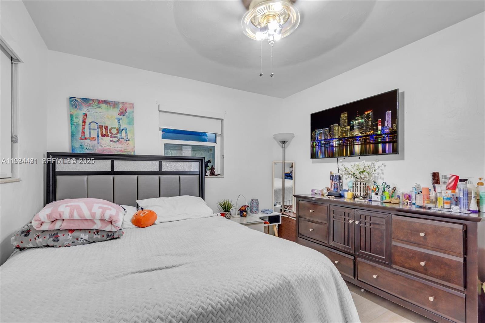 LAUDERDALE GOLF ESTATES - Residential