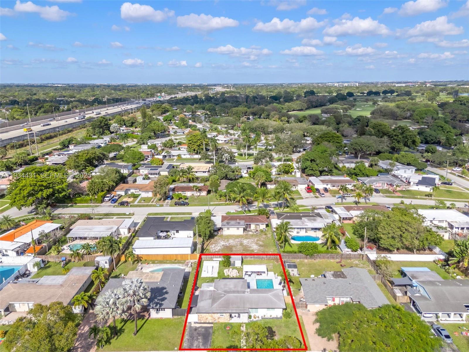 LAUDERDALE GOLF ESTATES - Residential