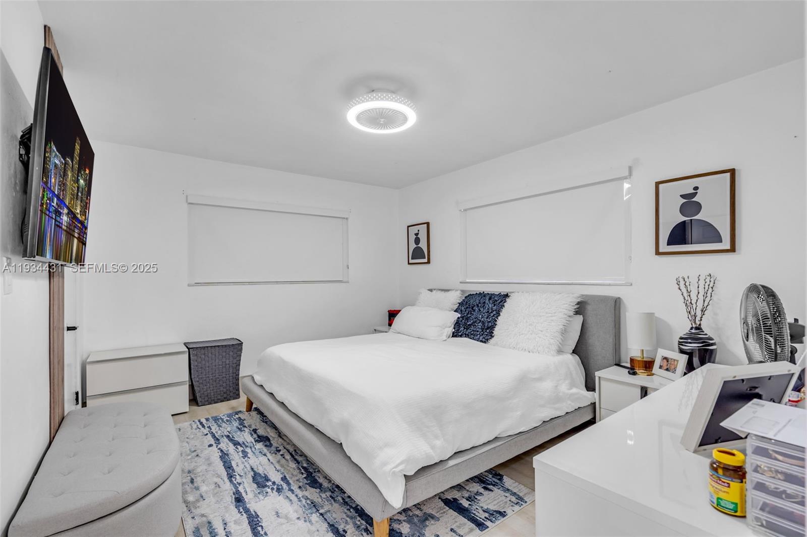 LAUDERDALE GOLF ESTATES - Residential