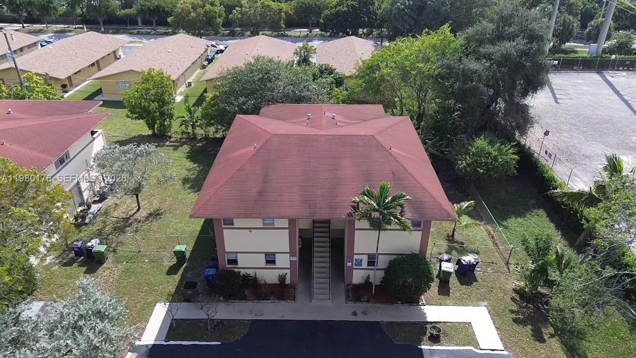 GOLDEN HEIGHTS - Residential Lease