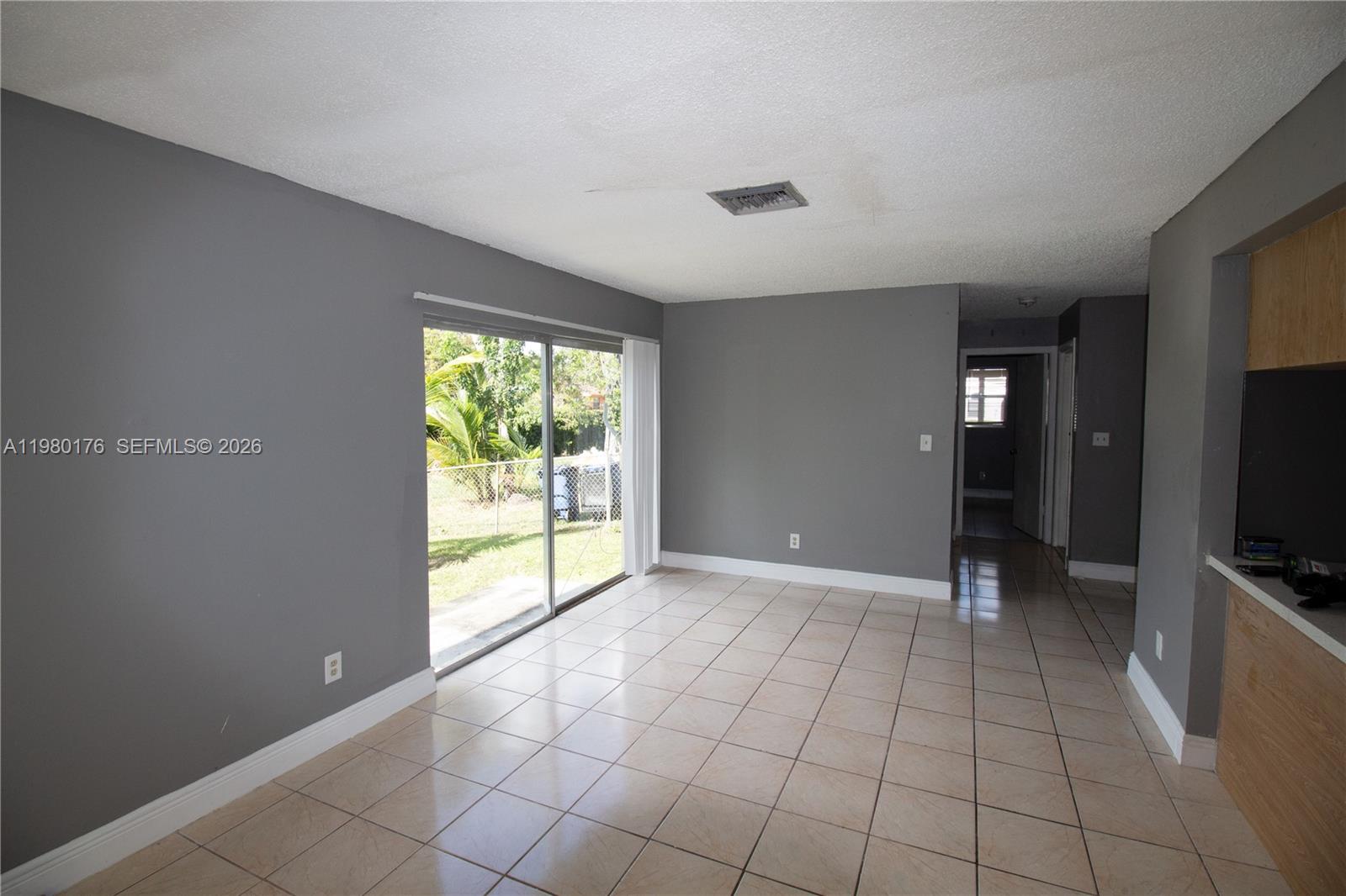 GOLDEN HEIGHTS - Residential Lease