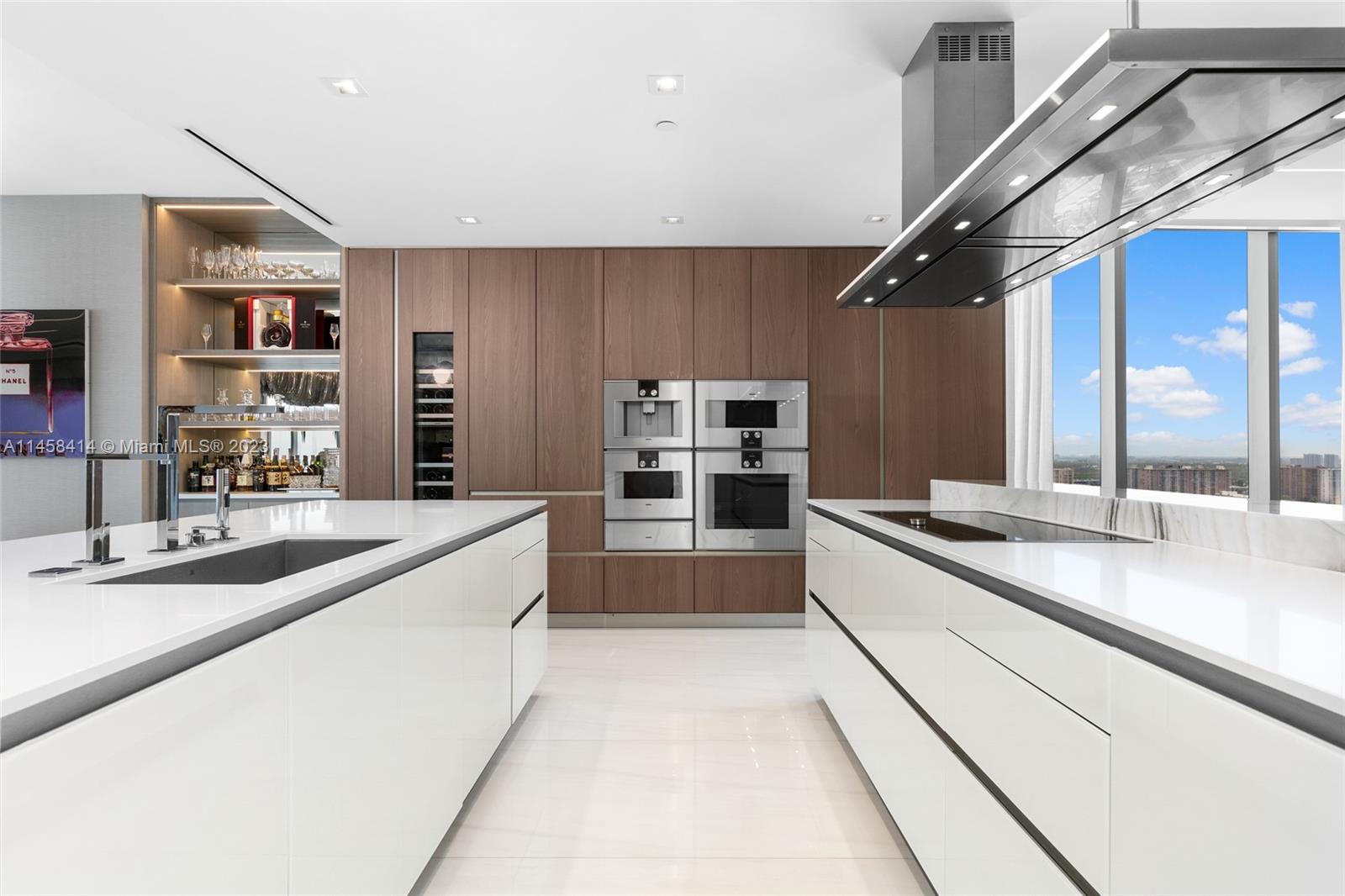 Turnberry Ocean Club - Residential