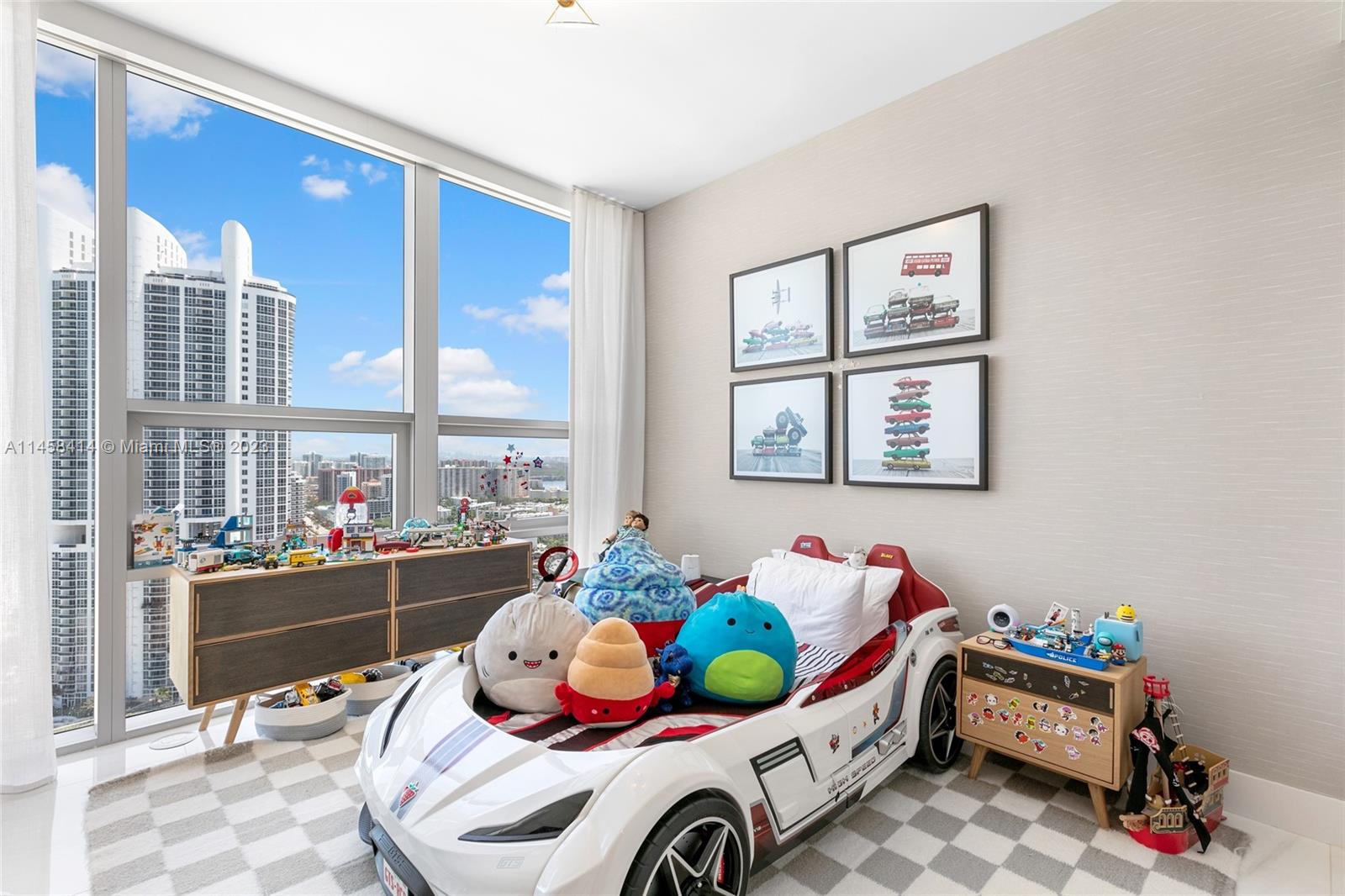 Turnberry Ocean Club - Residential