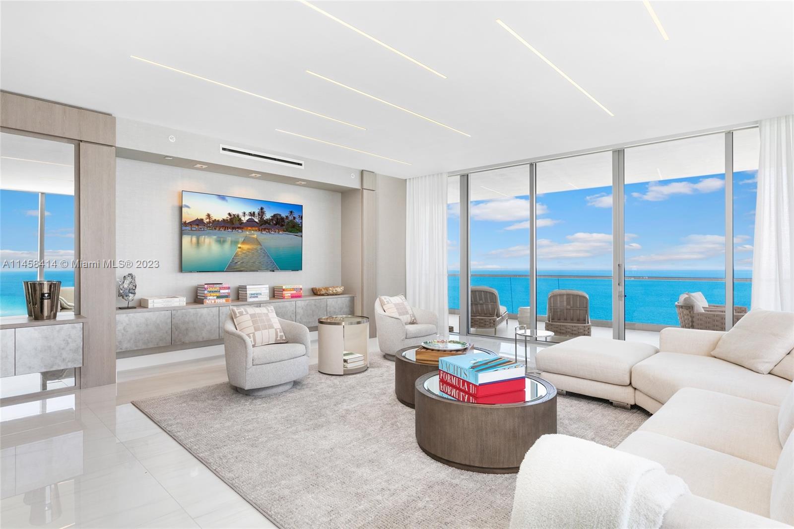 Turnberry Ocean Club - Residential