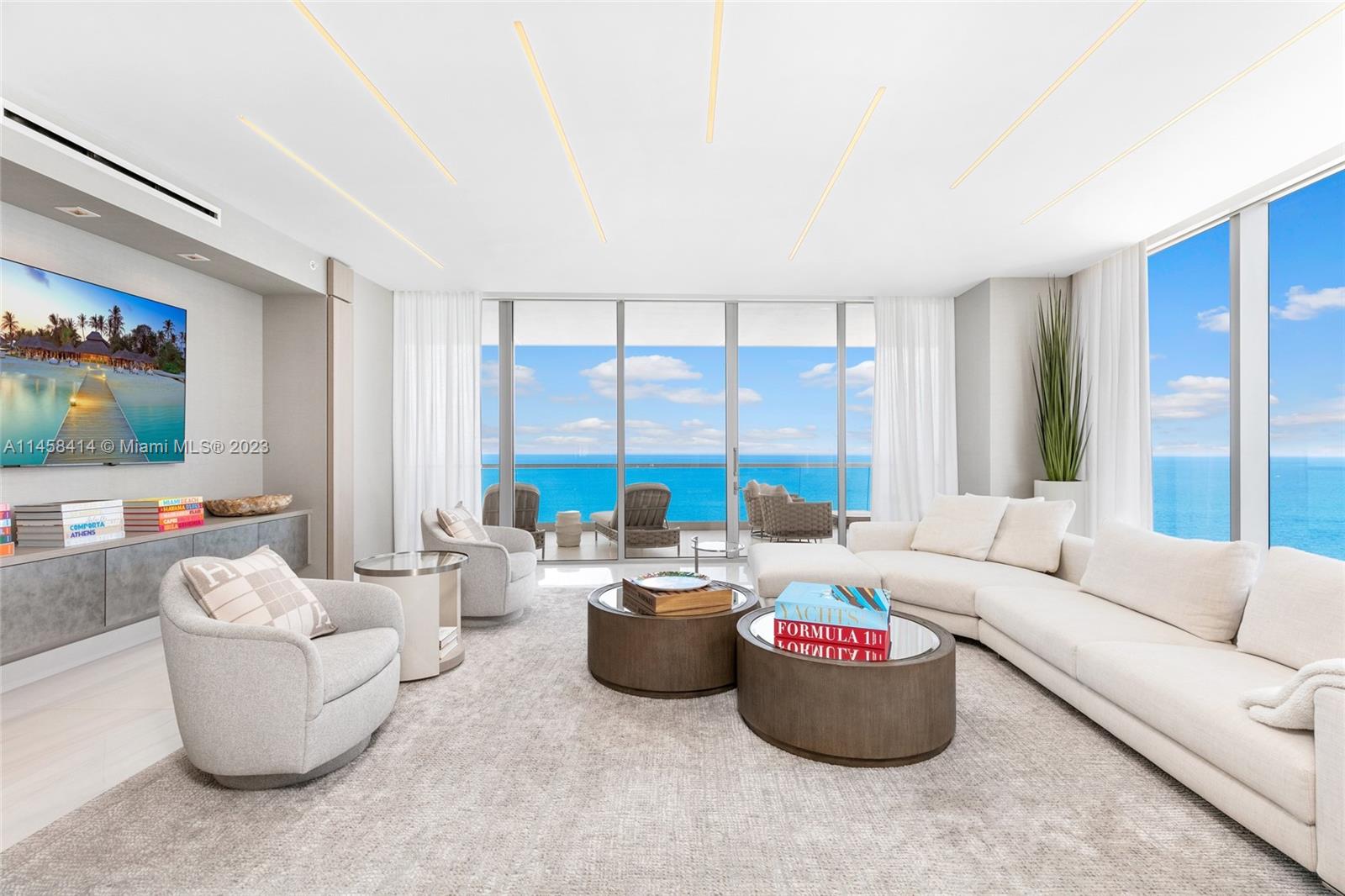 Turnberry Ocean Club - Residential