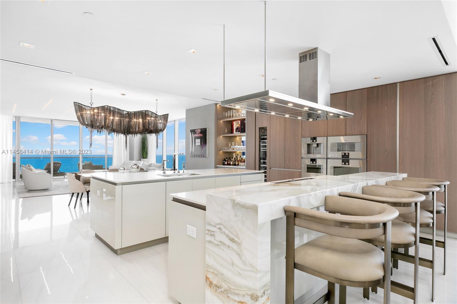 Turnberry Ocean Club - Residential