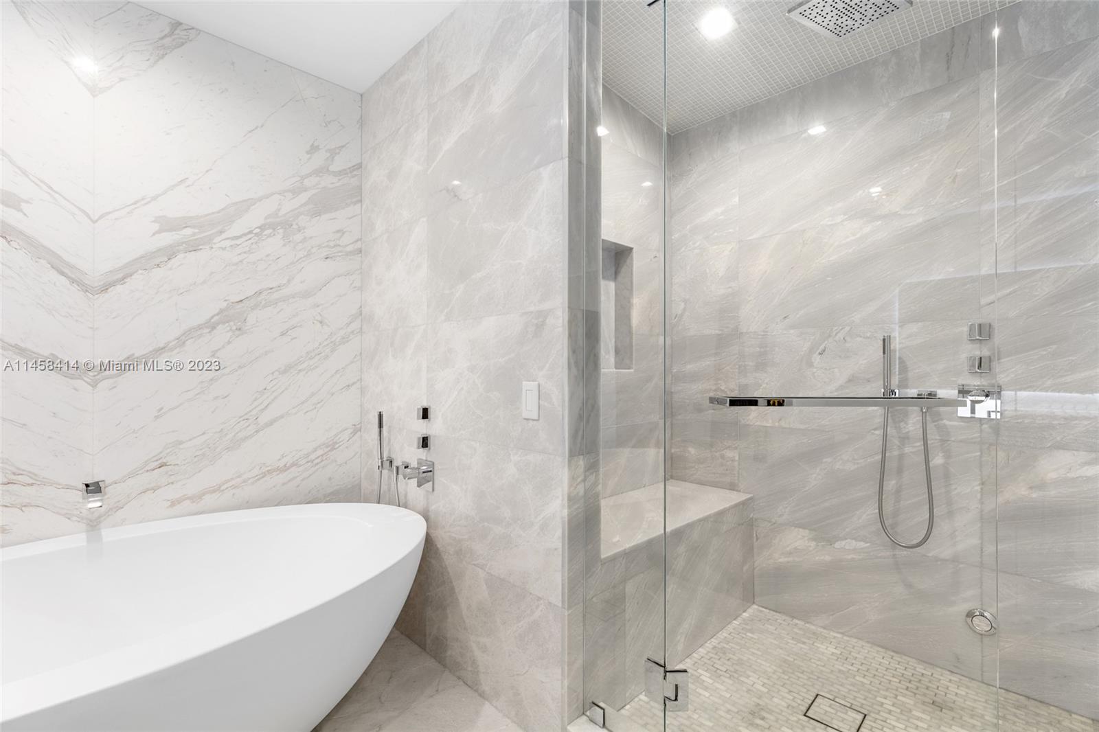 Turnberry Ocean Club - Residential