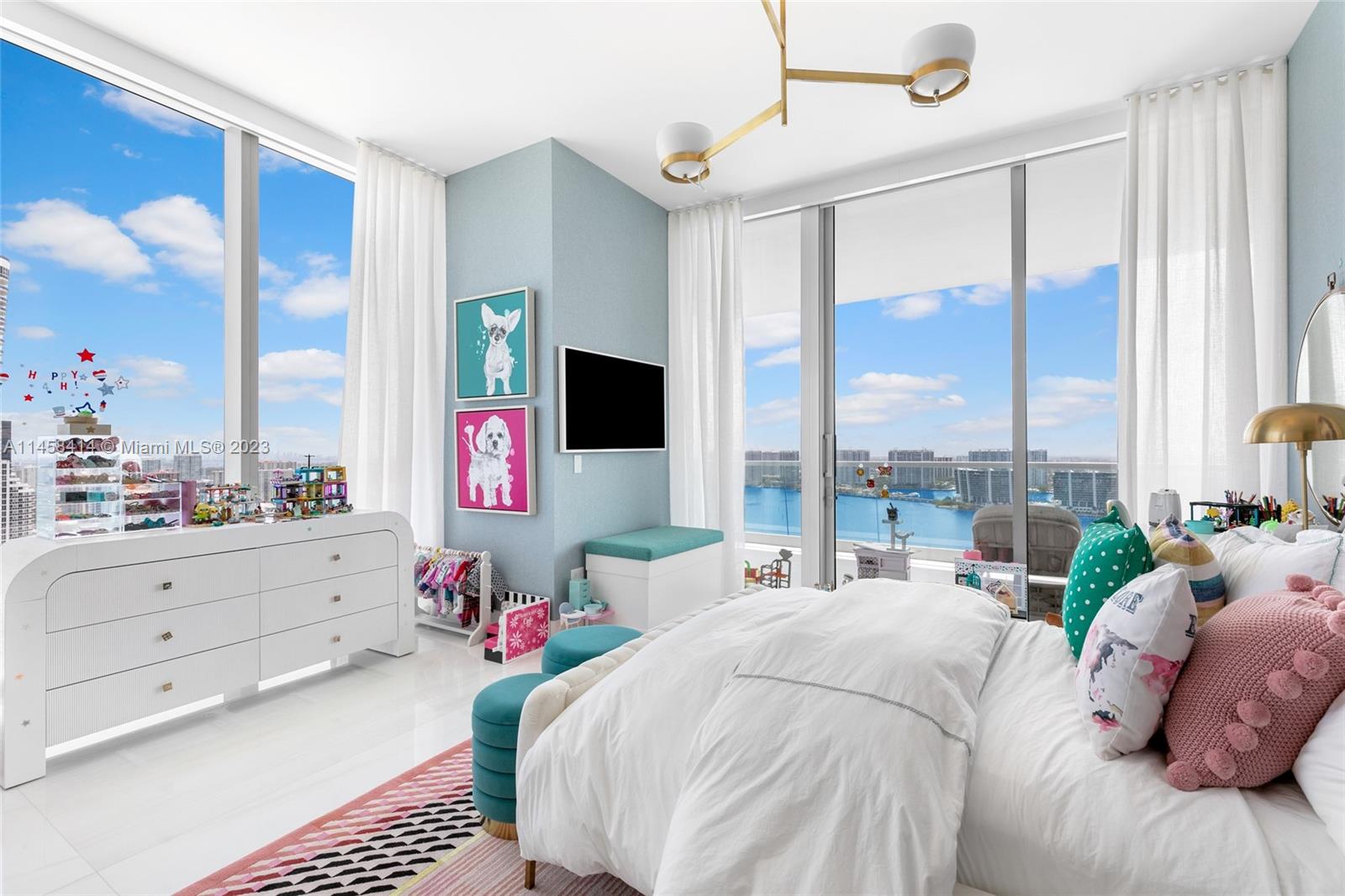 Turnberry Ocean Club - Residential