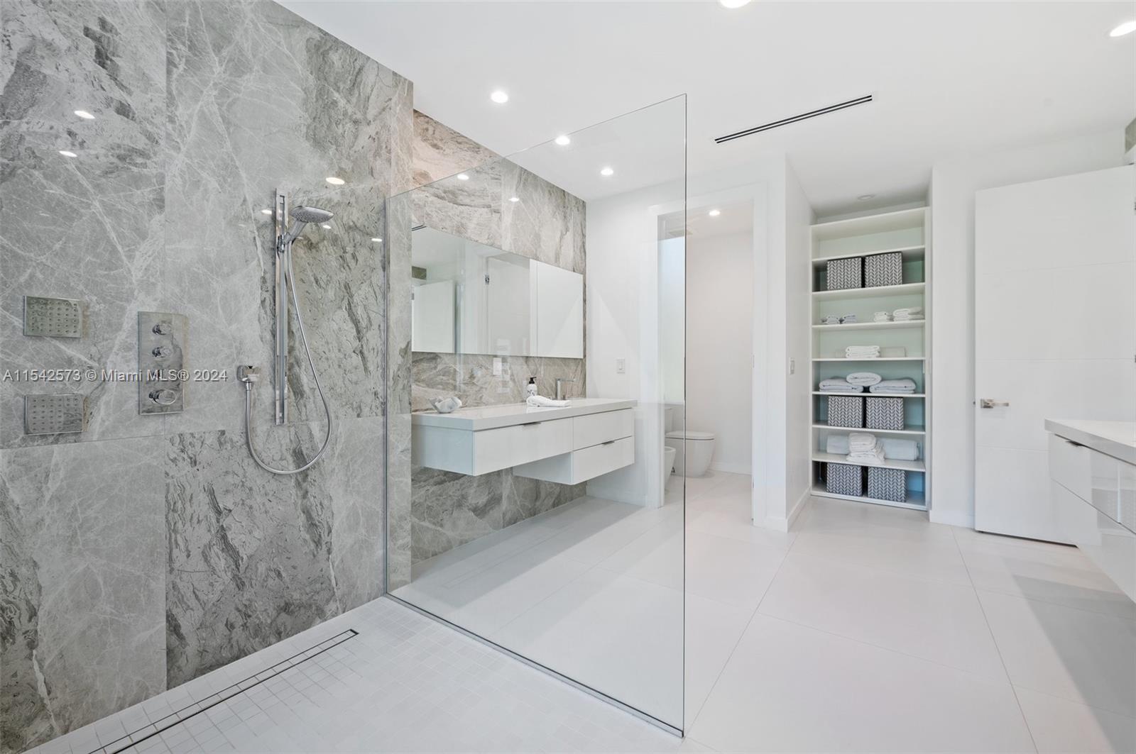 POMONA - Residential