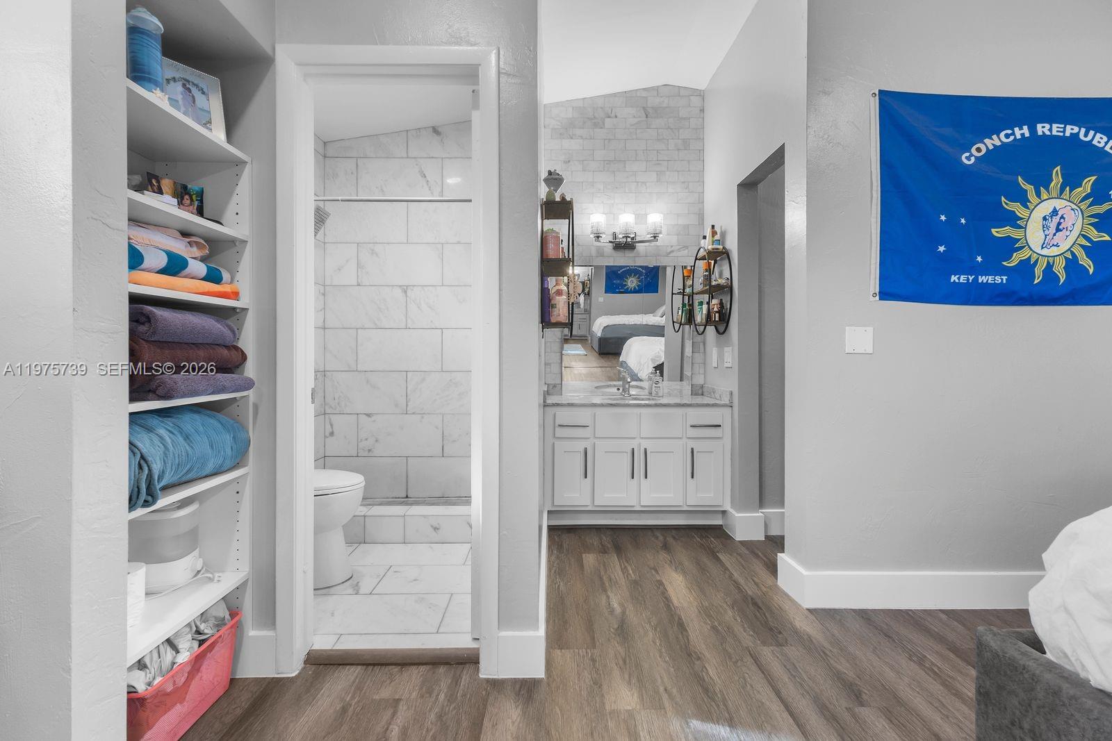 PINE ISLAND LAKES TOWNHOM - Residential