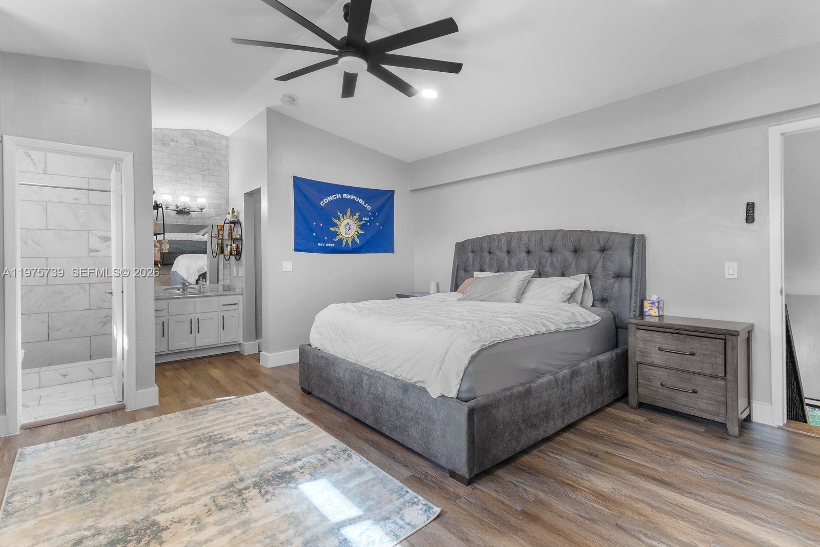 PINE ISLAND LAKES TOWNHOM - Residential