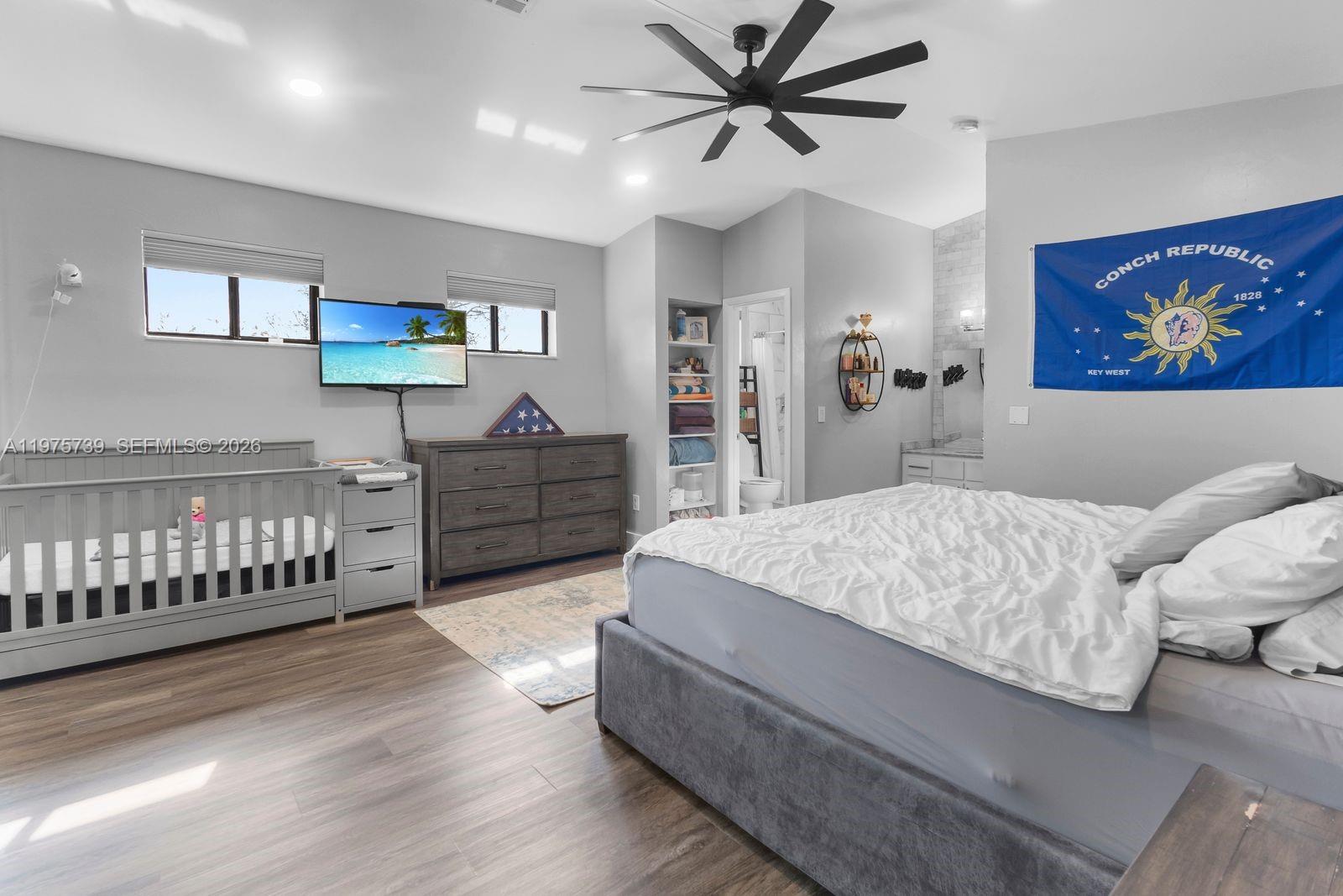 PINE ISLAND LAKES TOWNHOM - Residential