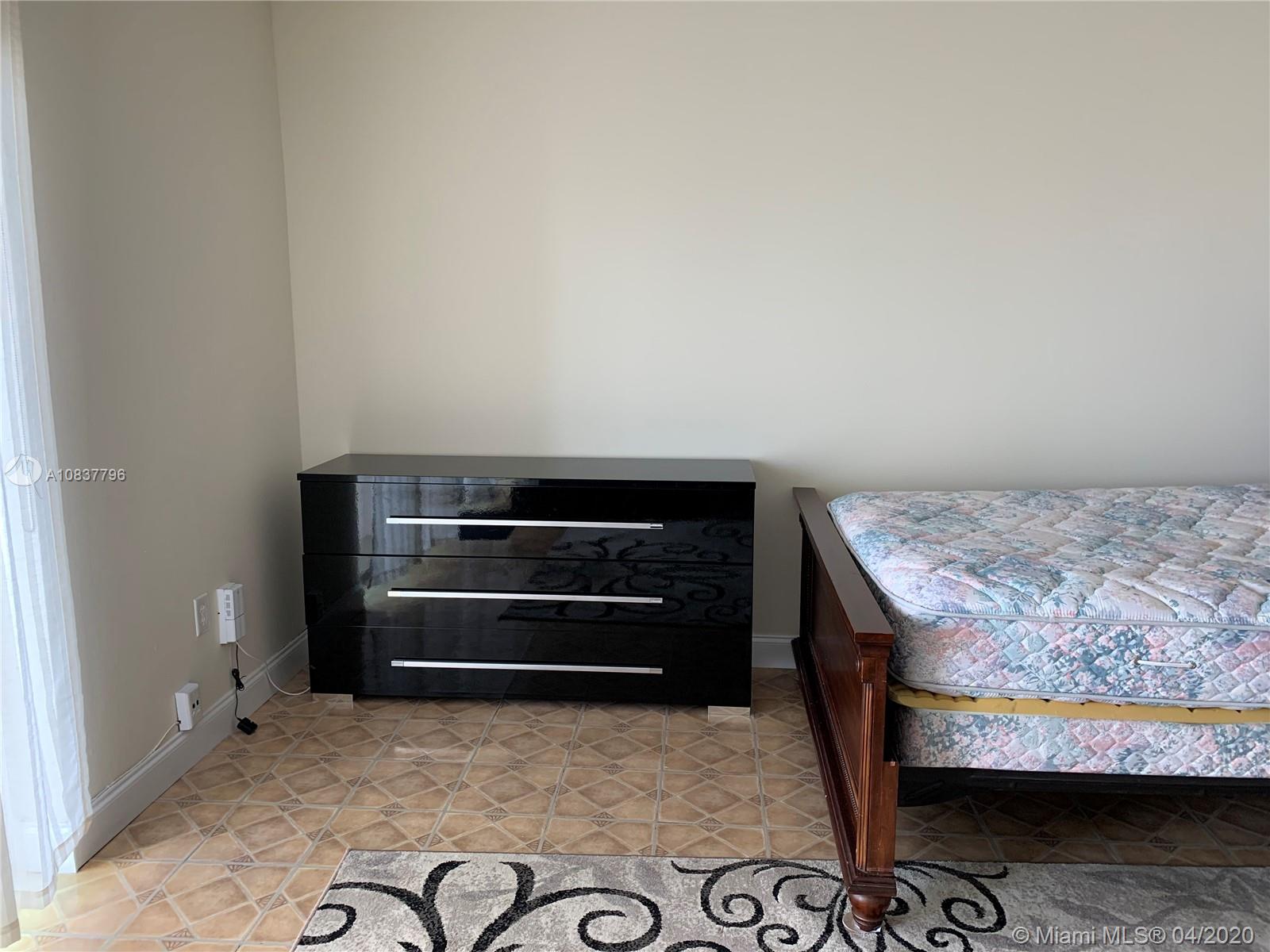 HEMISPHERES CONDO - Residential Lease