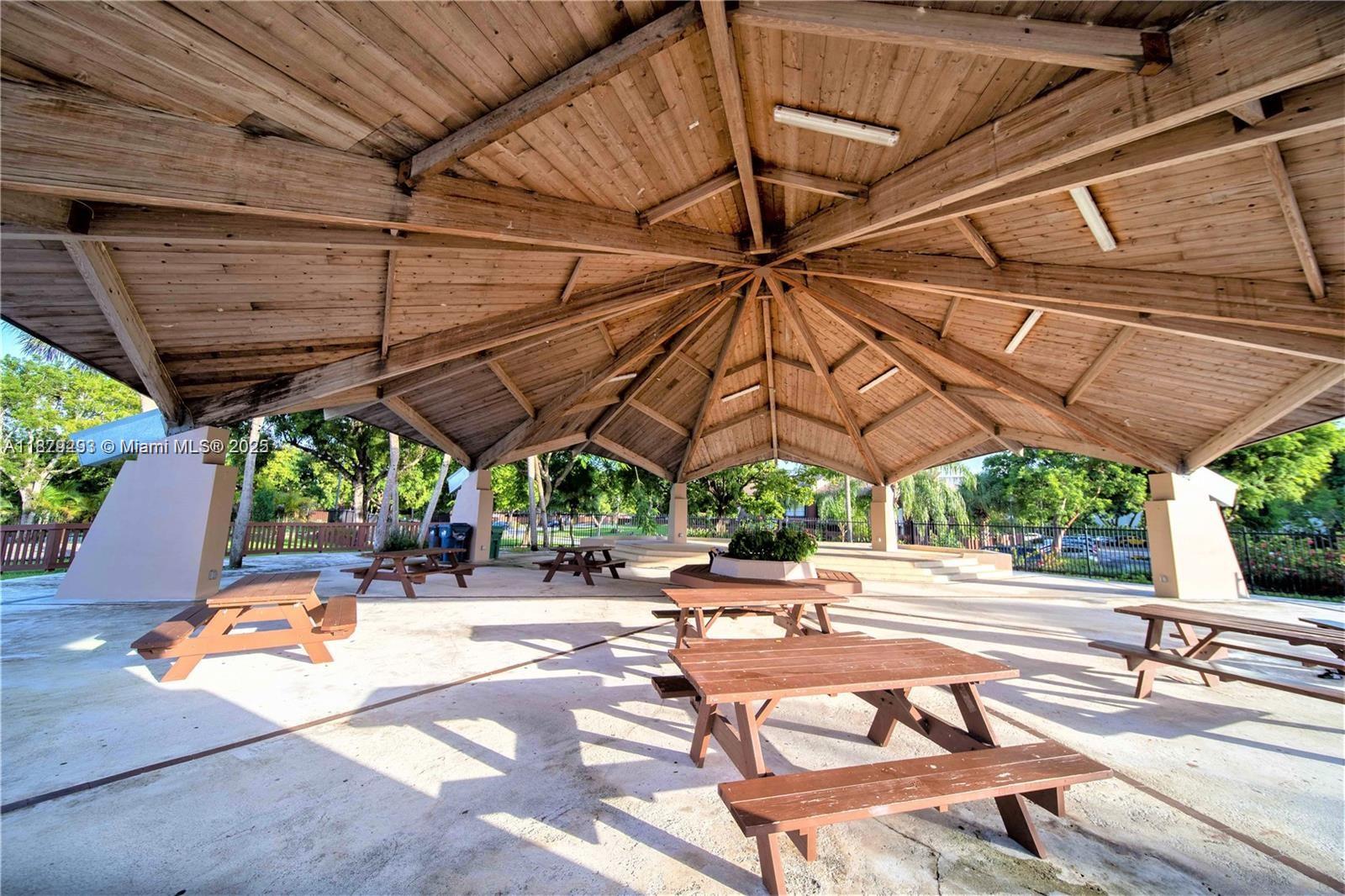 SNAPPER VILLAGE CONDO PHA - Residential