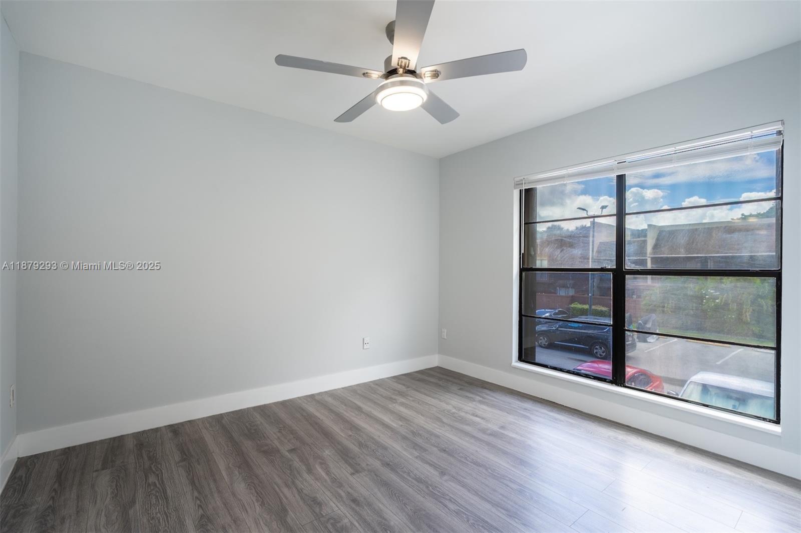 SNAPPER VILLAGE CONDO PHA - Residential