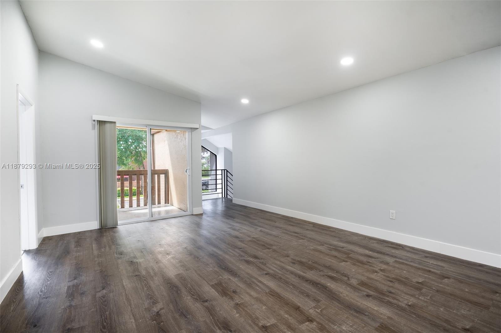 SNAPPER VILLAGE CONDO PHA - Residential