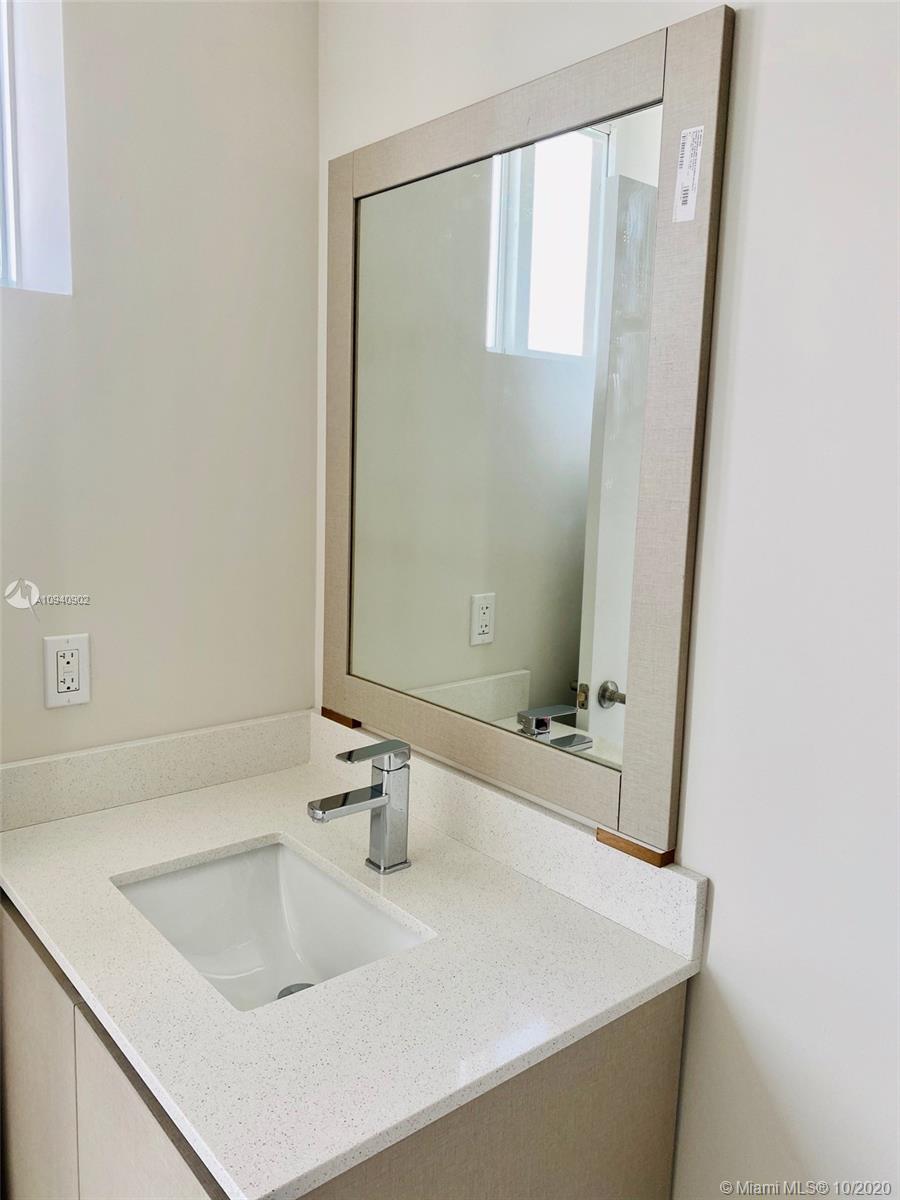 AVENTURA VILLAGE - Residential Lease