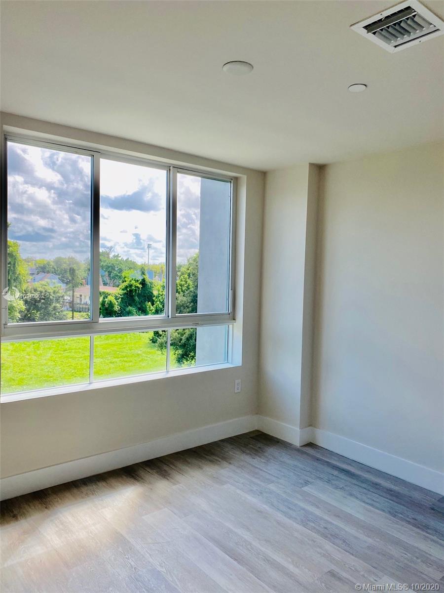 AVENTURA VILLAGE - Residential Lease