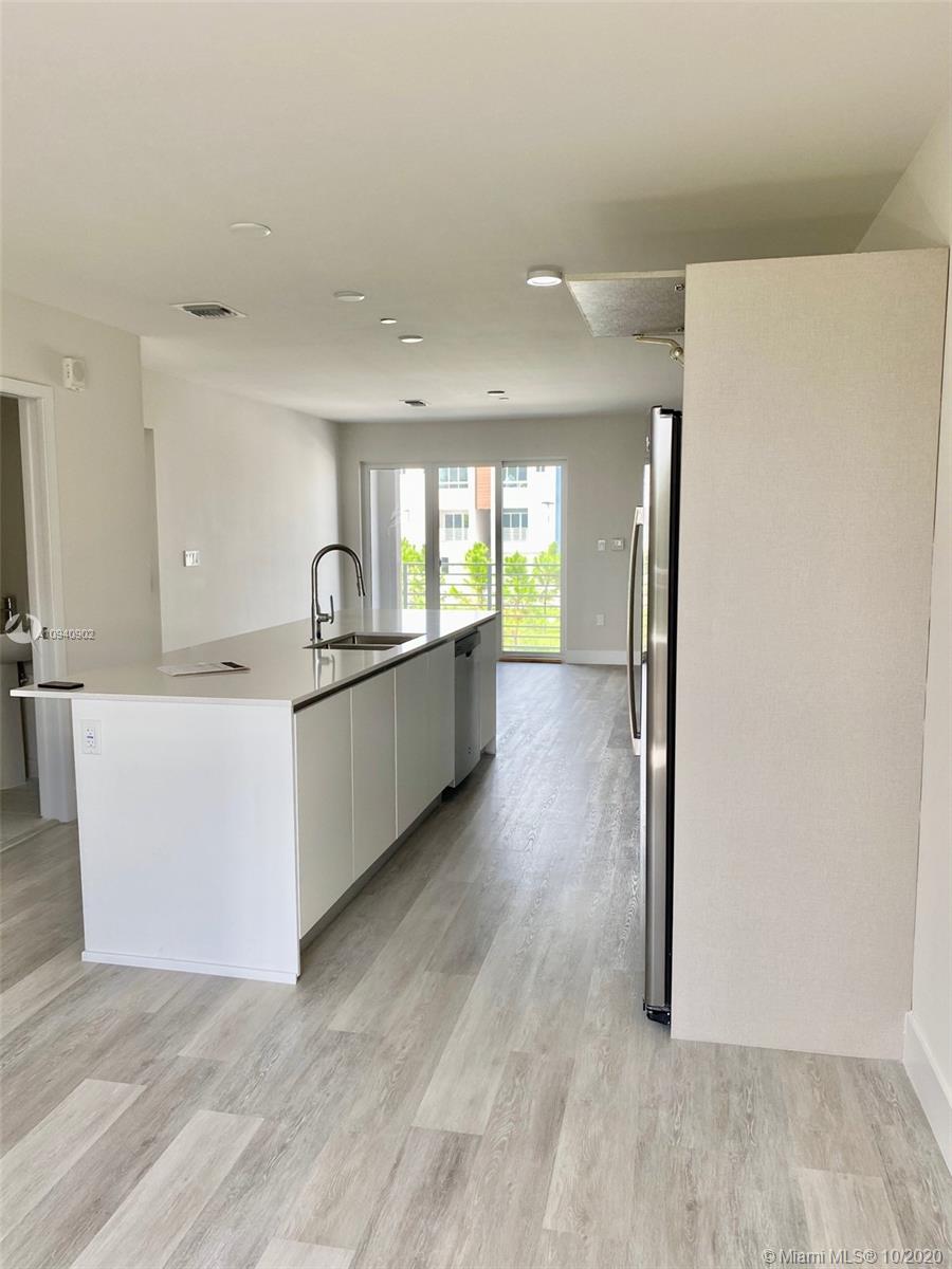 AVENTURA VILLAGE - Residential Lease