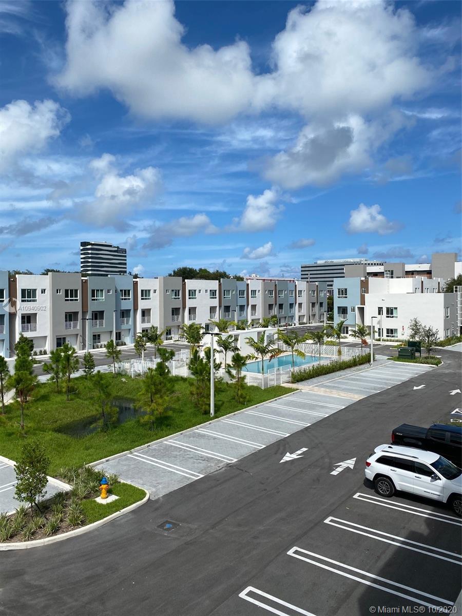 AVENTURA VILLAGE - Residential Lease