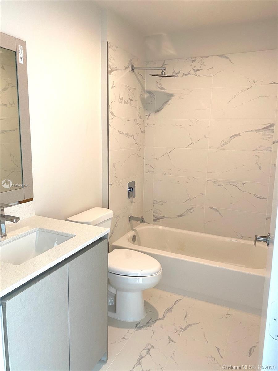 AVENTURA VILLAGE - Residential Lease