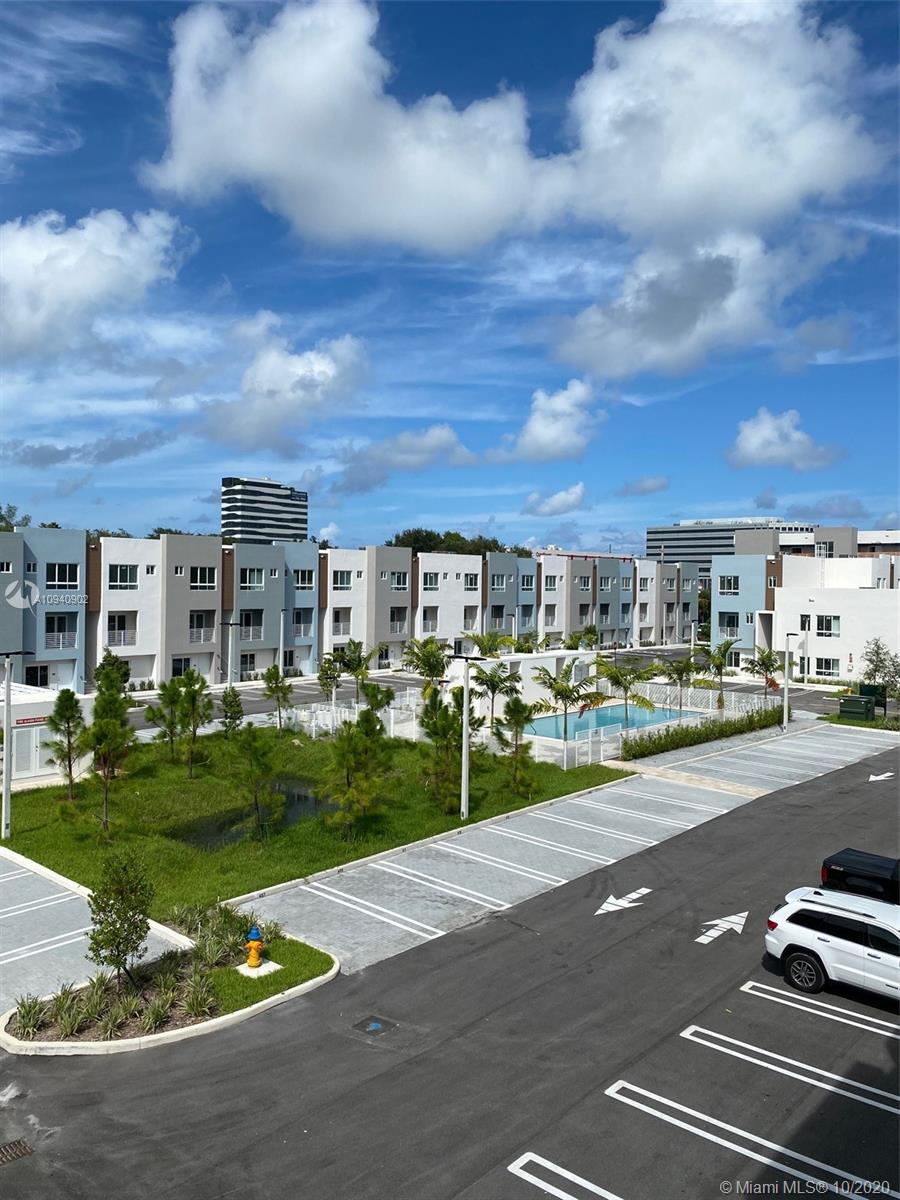 AVENTURA VILLAGE - Residential Lease