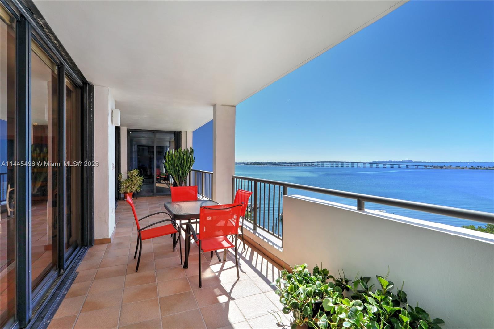 VILLA REGINA CONDO - Residential