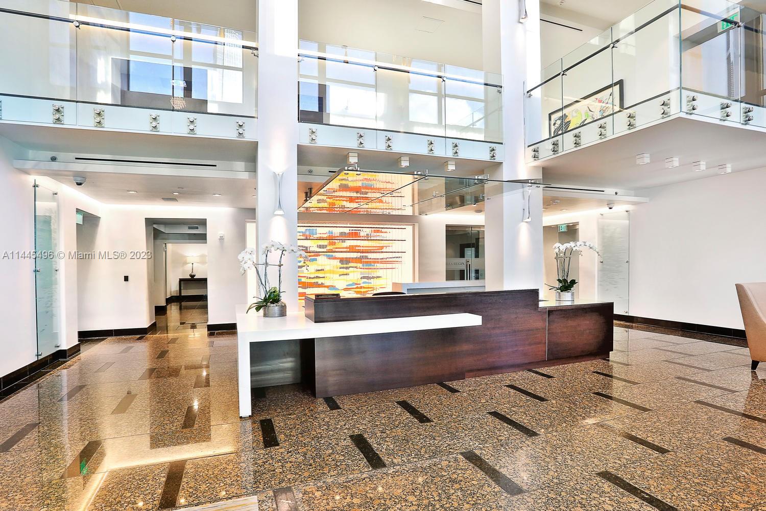 VILLA REGINA CONDO - Residential