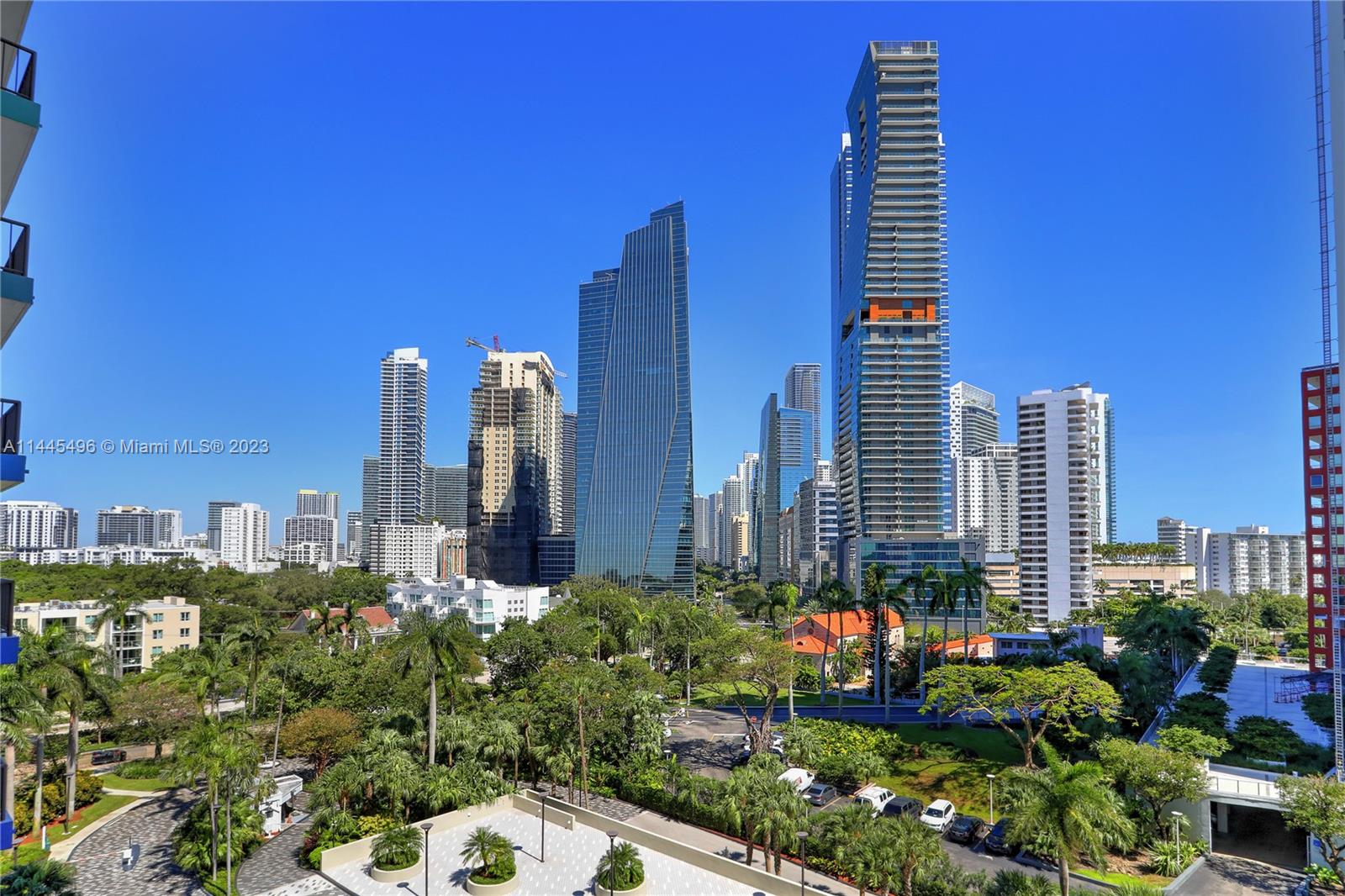 VILLA REGINA CONDO - Residential