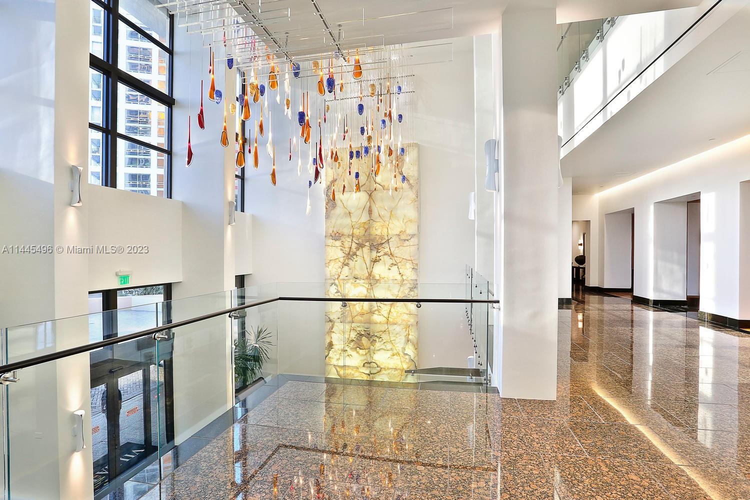 VILLA REGINA CONDO - Residential