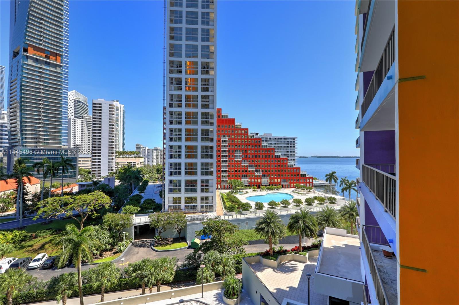 VILLA REGINA CONDO - Residential