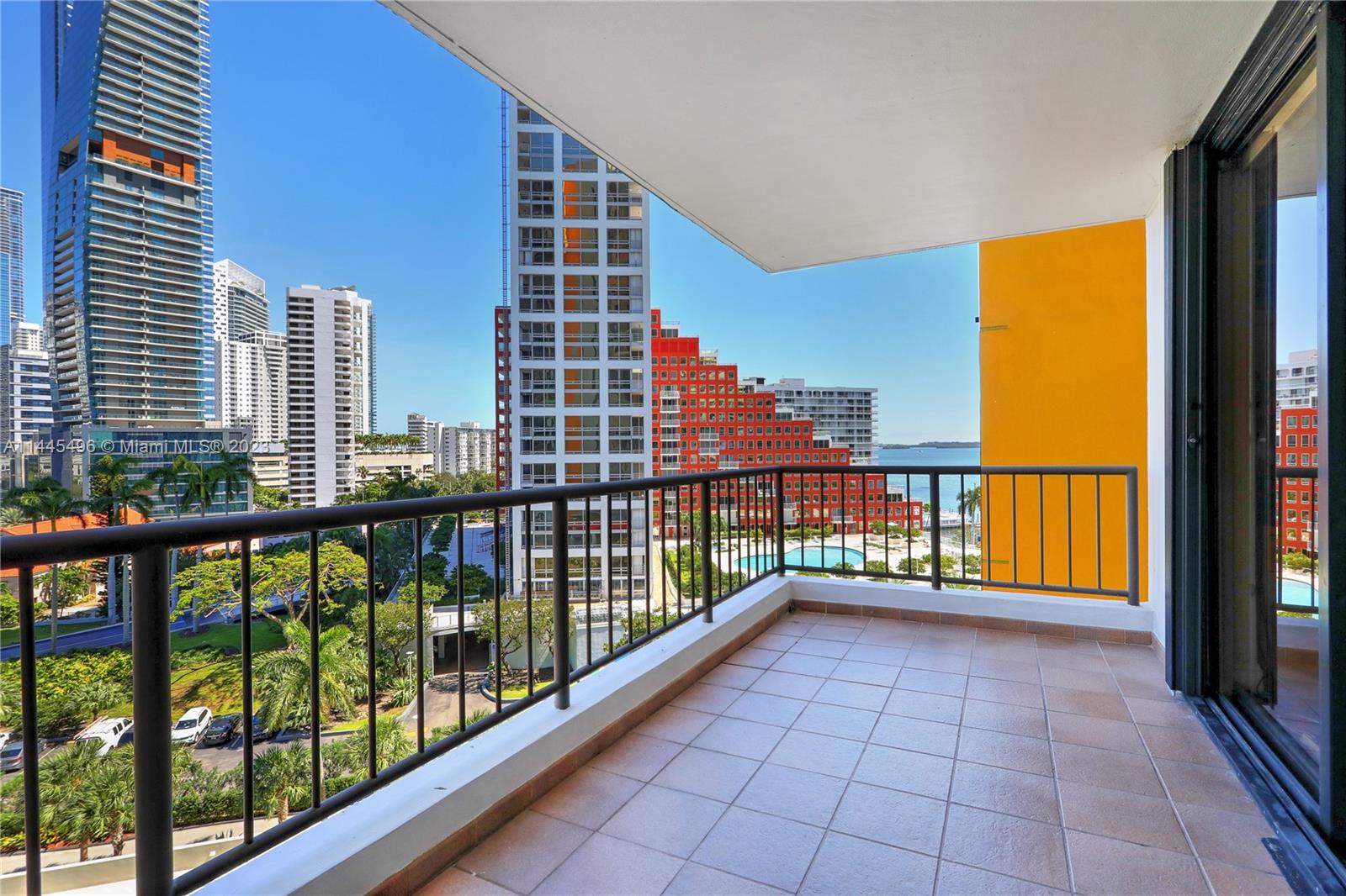 VILLA REGINA CONDO - Residential