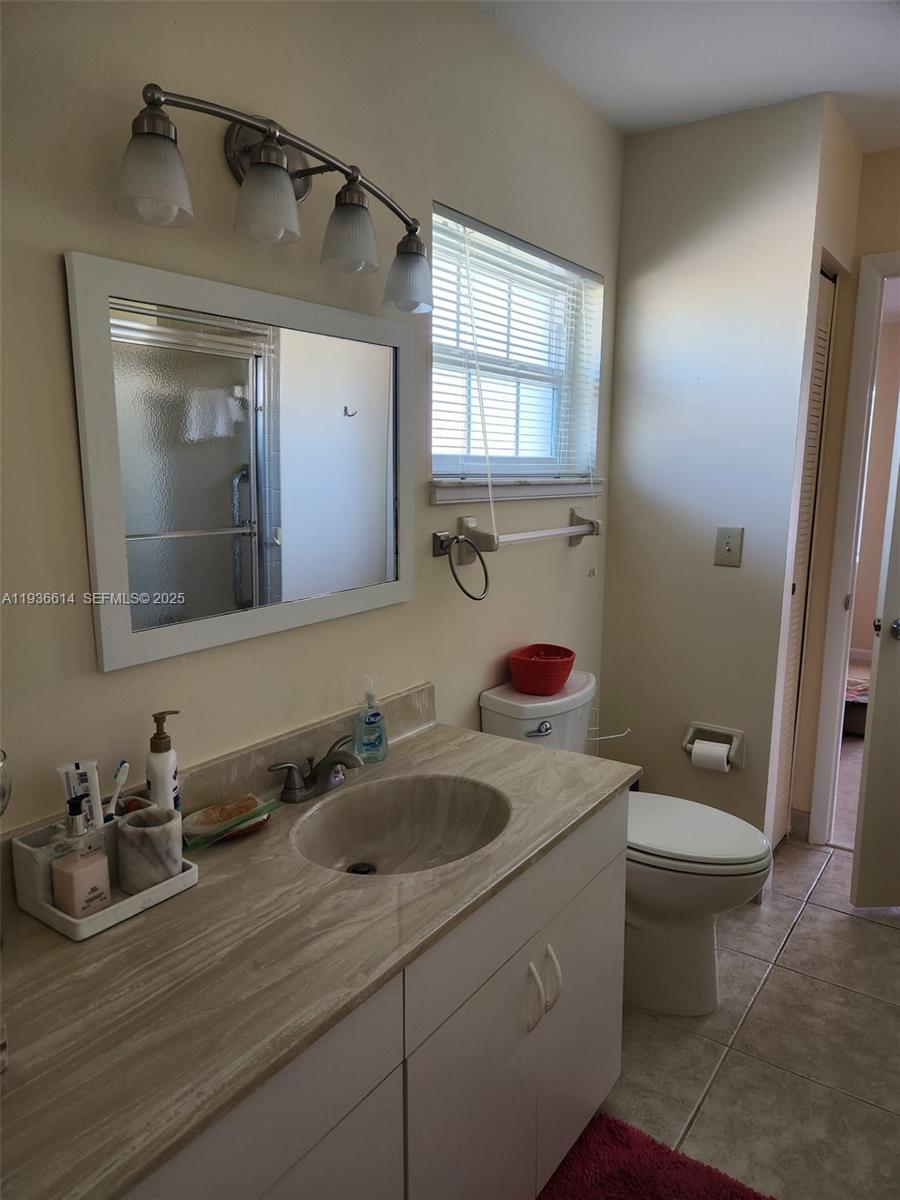 THE GROVE CONDOMINIUM SEC - Residential