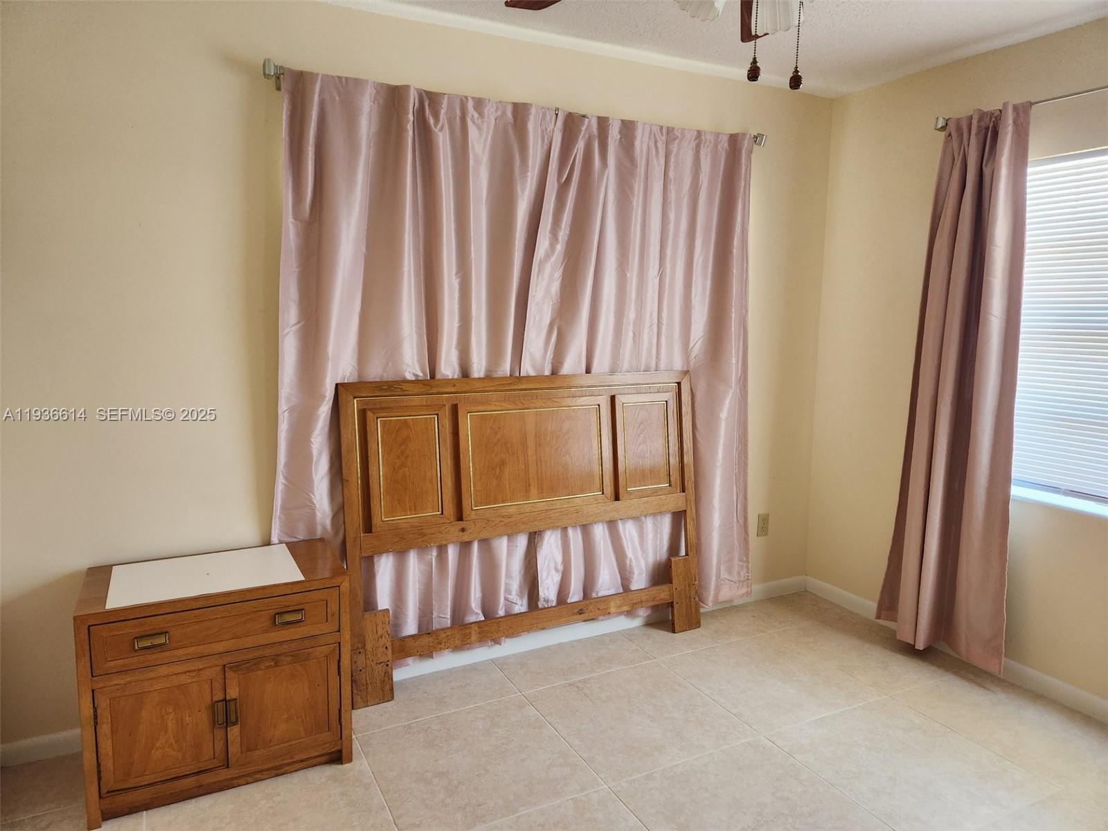 THE GROVE CONDOMINIUM SEC - Residential