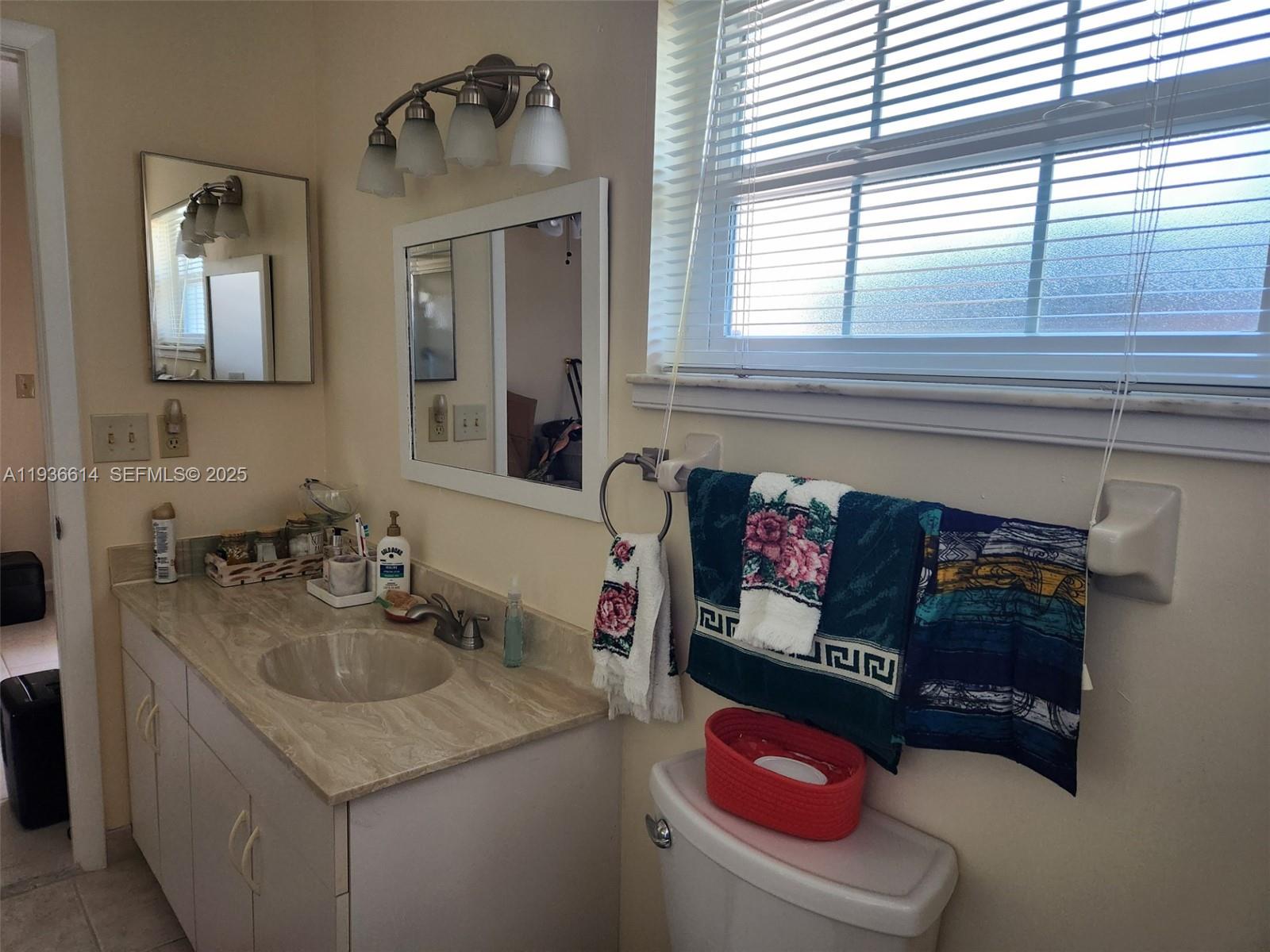 THE GROVE CONDOMINIUM SEC - Residential