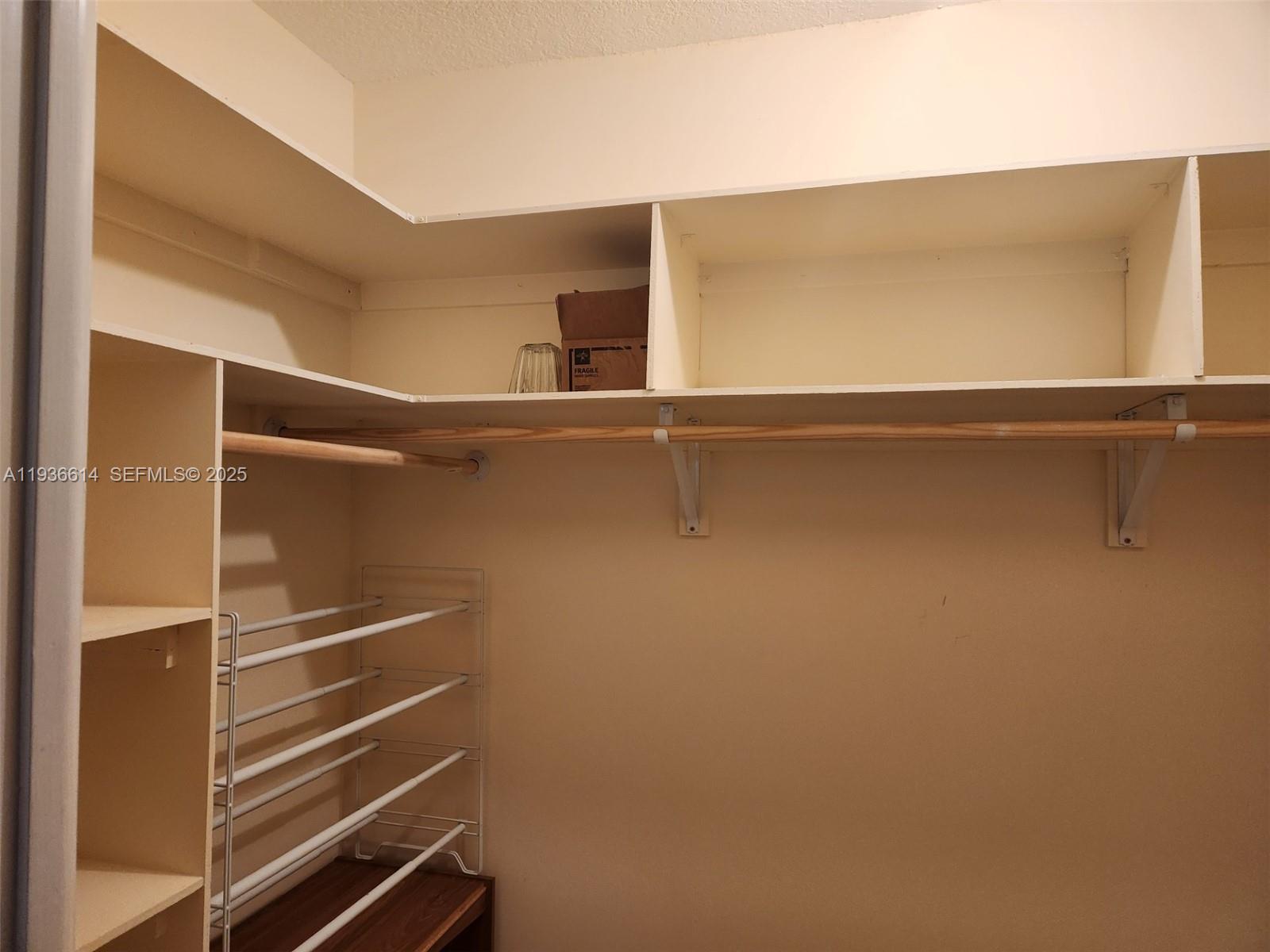 THE GROVE CONDOMINIUM SEC - Residential