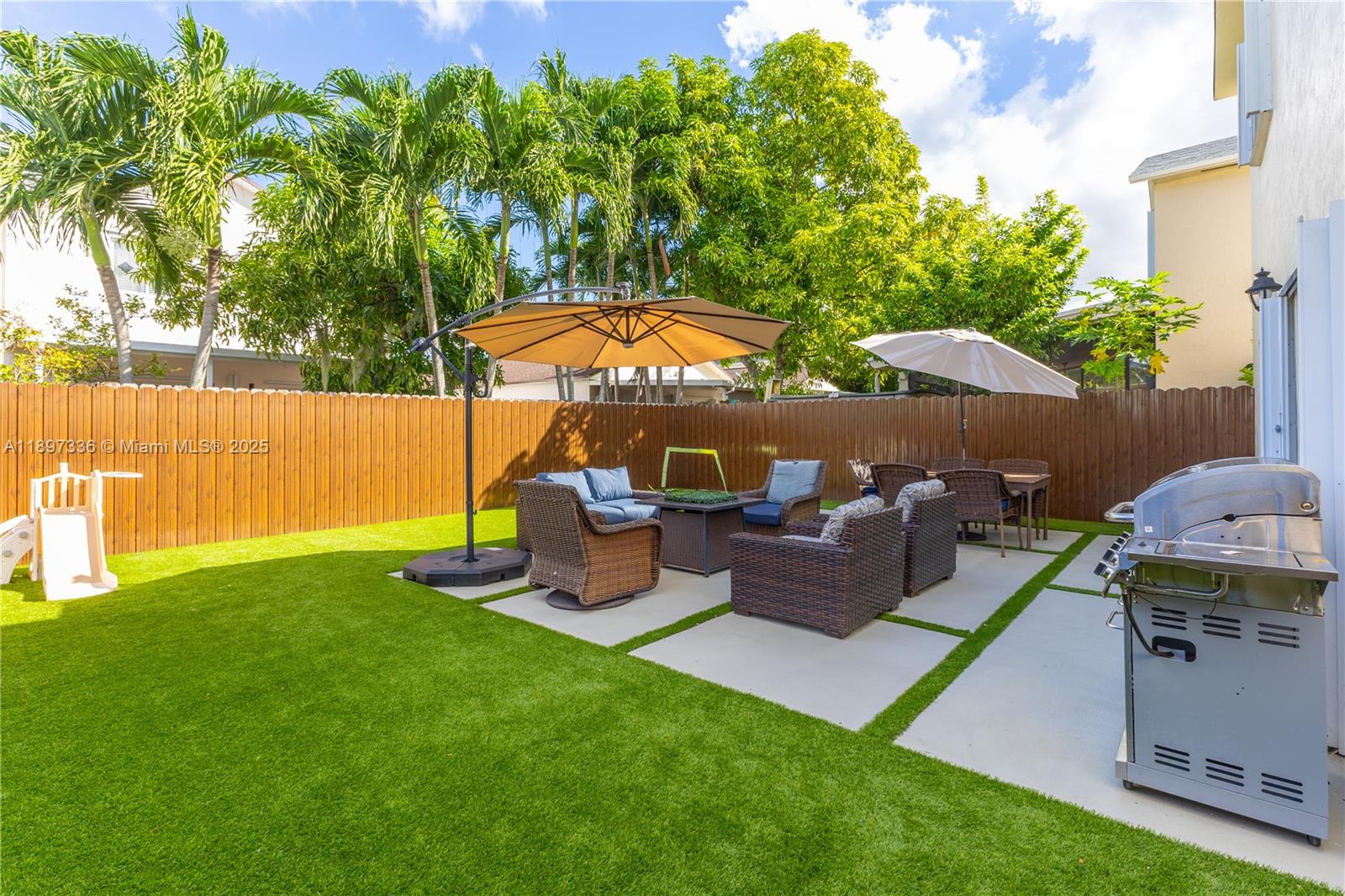 MONACO DREAM HOMES - Residential