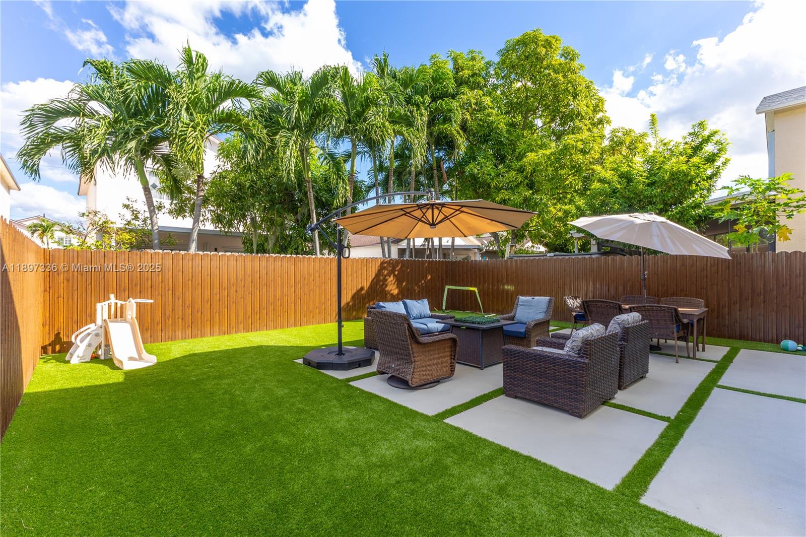 MONACO DREAM HOMES - Residential