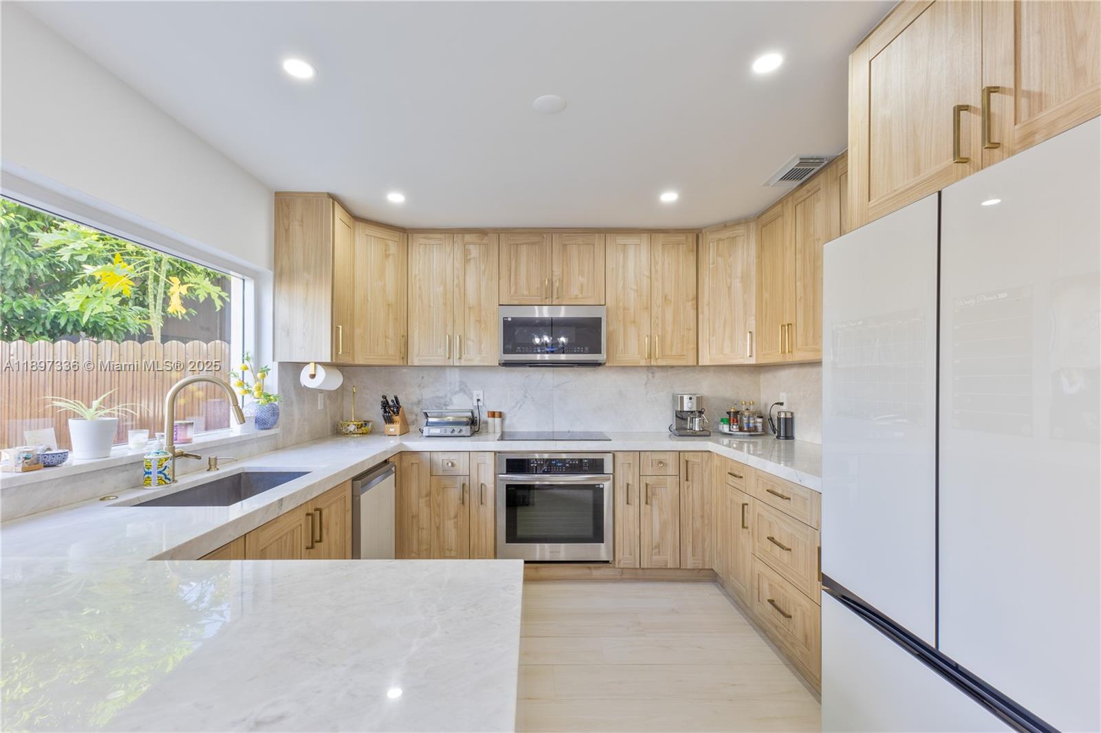 MONACO DREAM HOMES - Residential