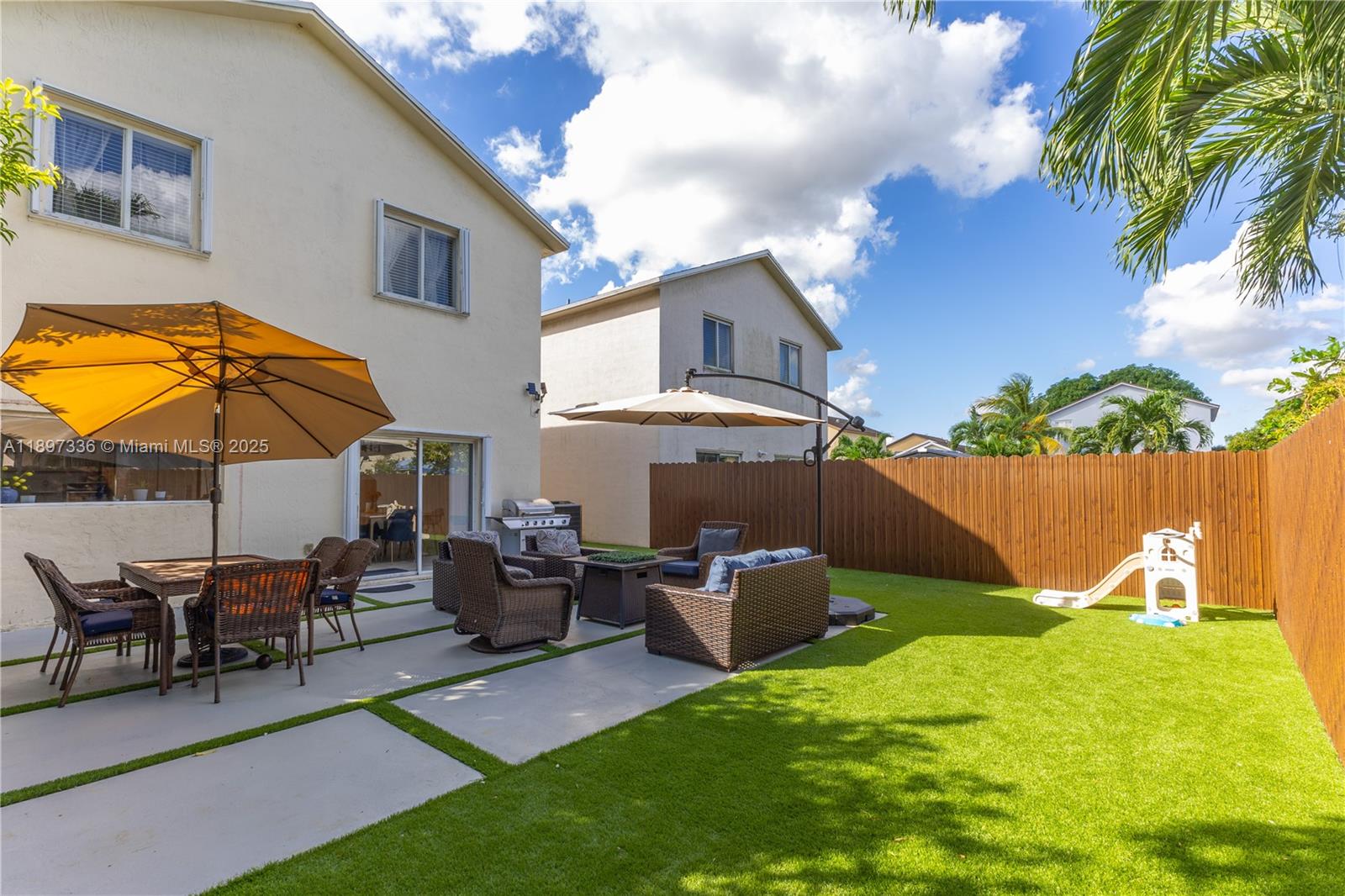 MONACO DREAM HOMES - Residential