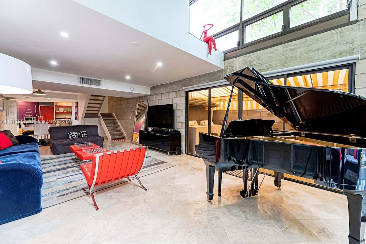 VICTORIA ISLES - Residential Lease