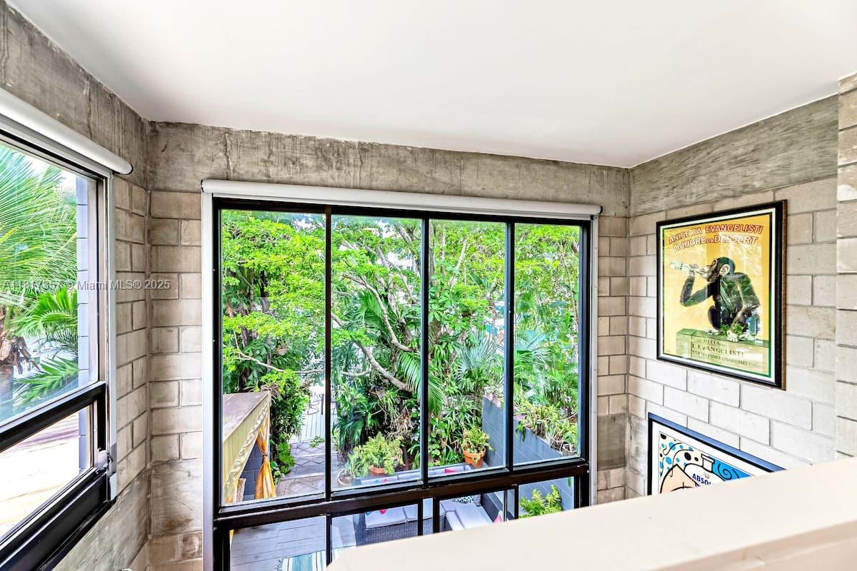 322 Hendricks Isle 2