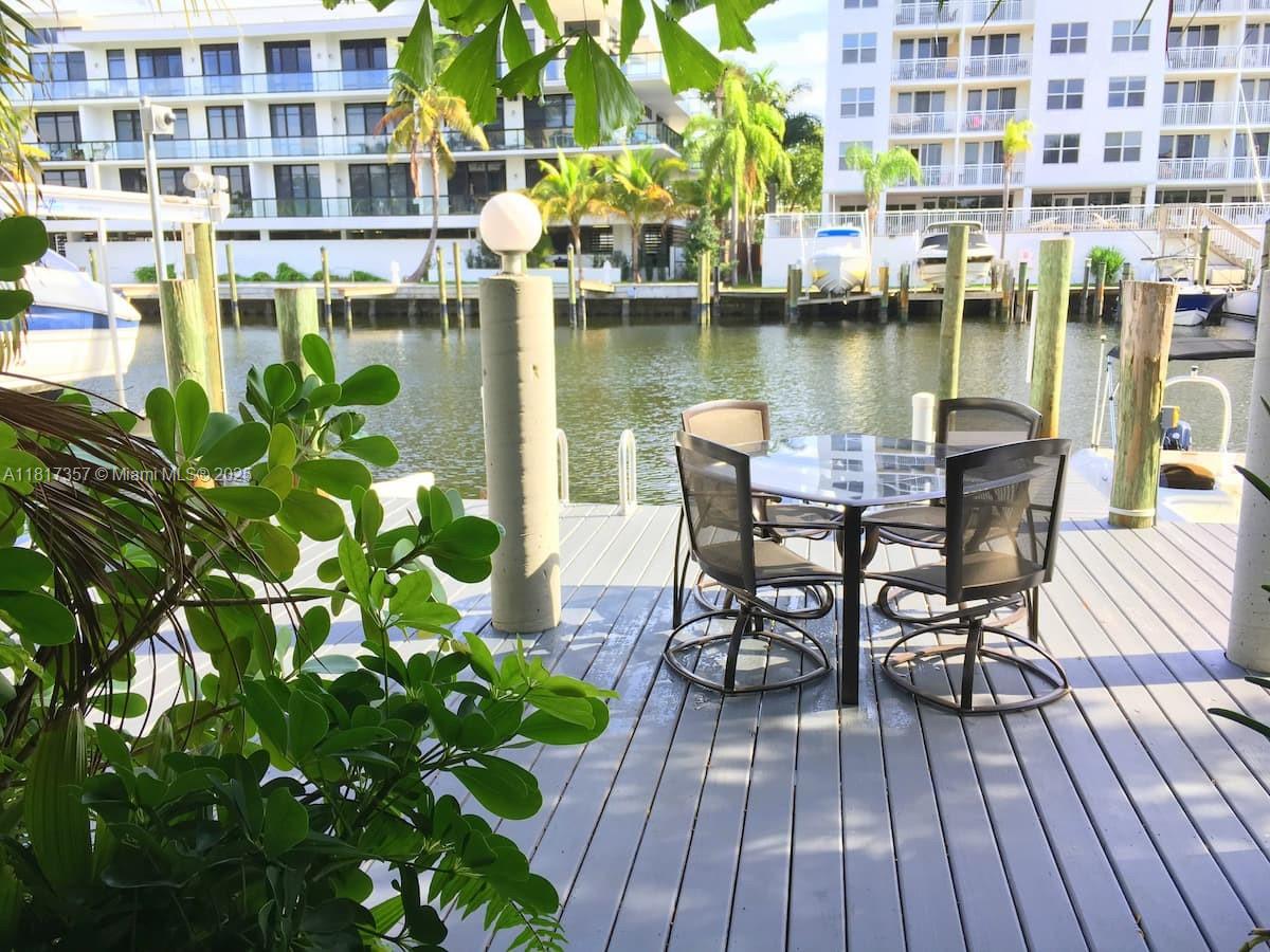 VICTORIA ISLES - Residential Lease